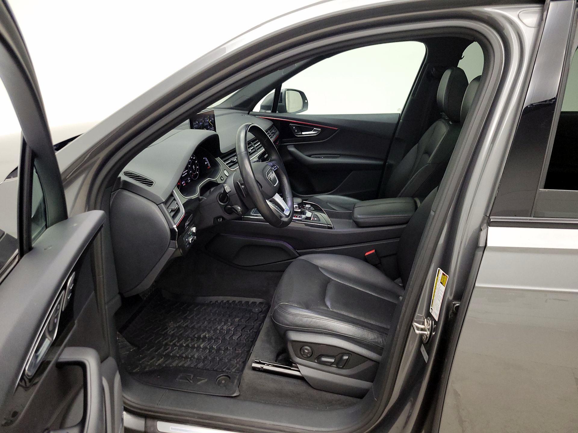 Thumbnail: 2017 Audi Q7 - 11