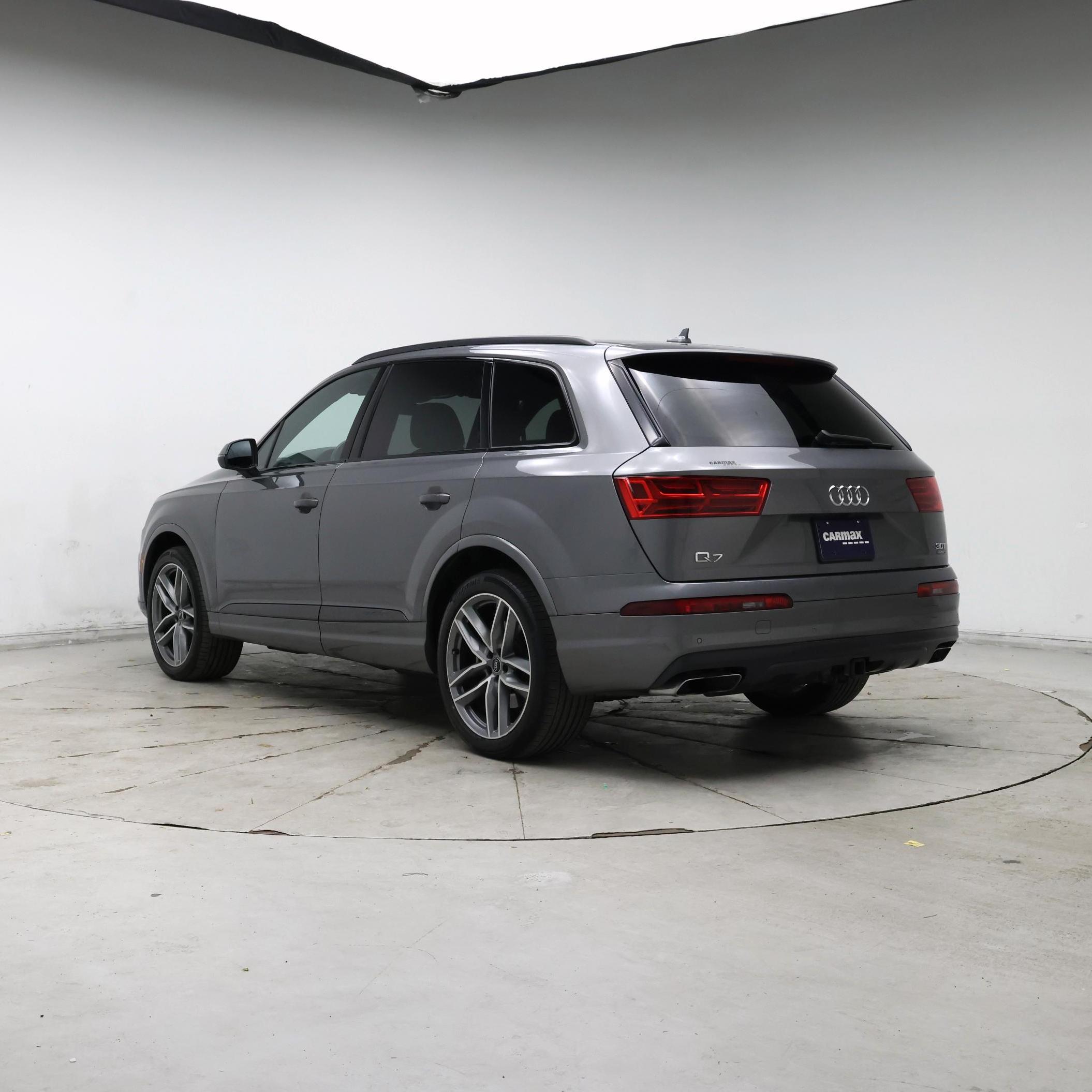 Thumbnail: 2017 Audi Q7 - 2
