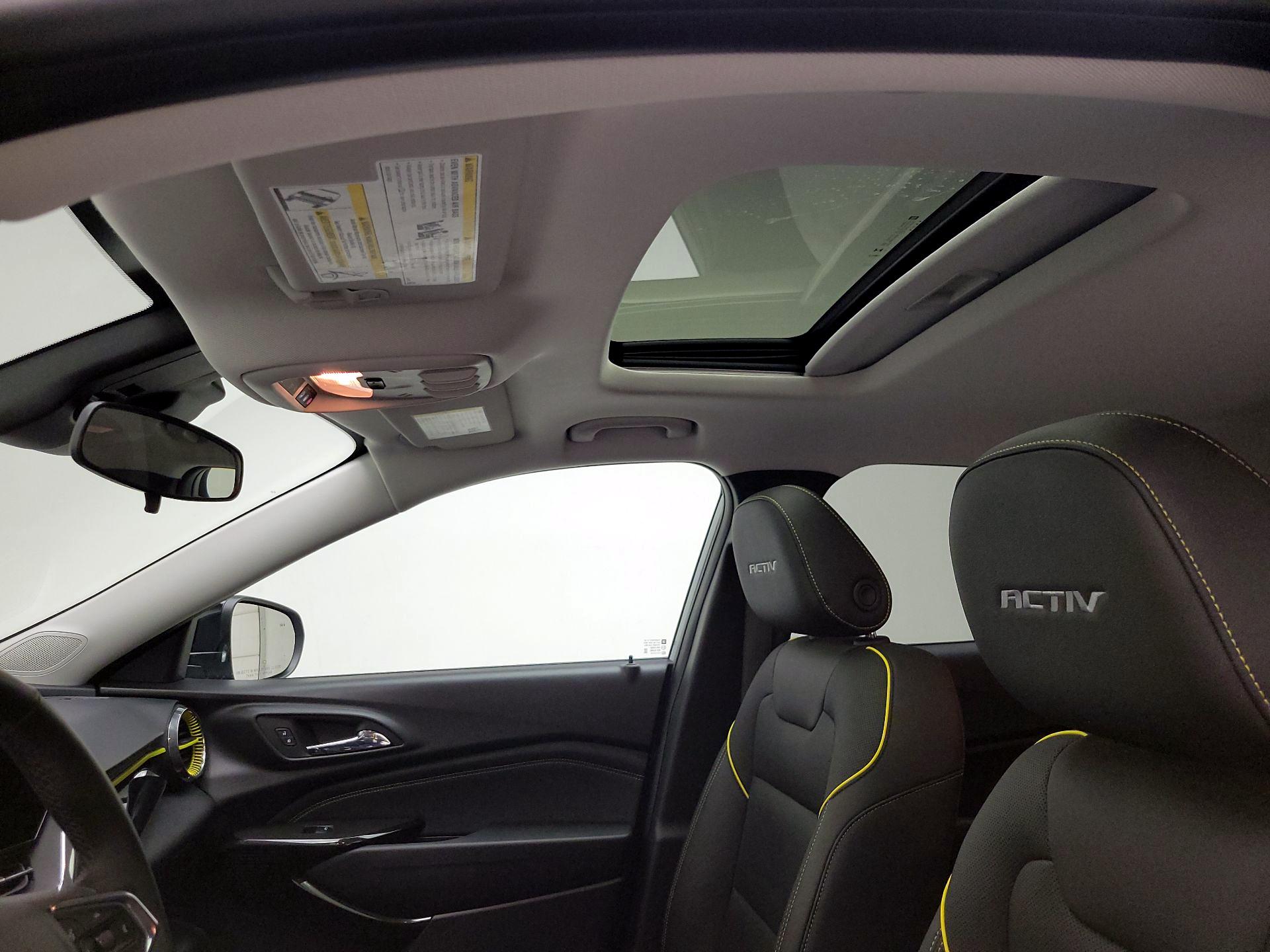 Thumbnail: 2024 Chevrolet Trax - 19