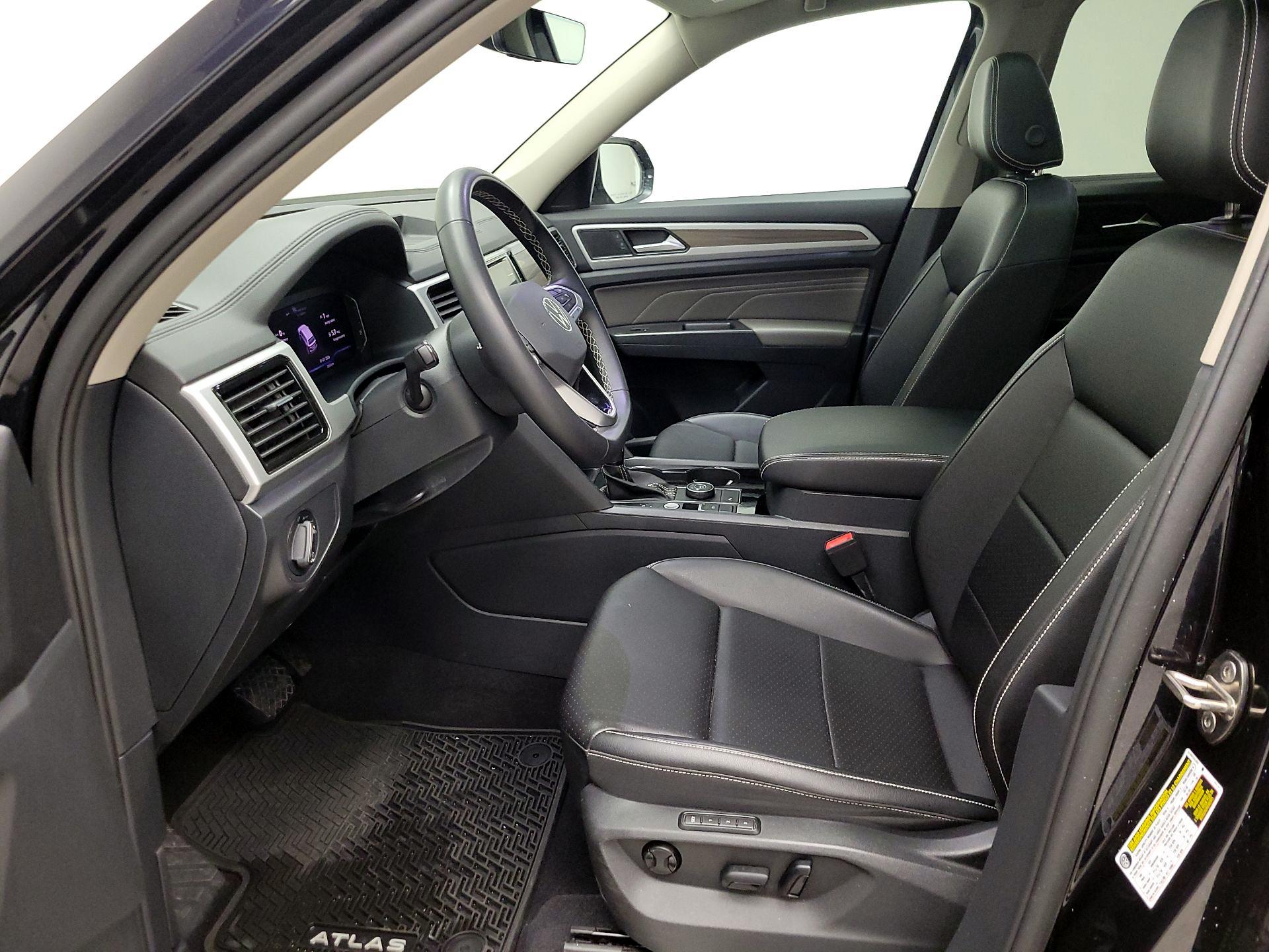 Thumbnail: 2023 Volkswagen Atlas - 11