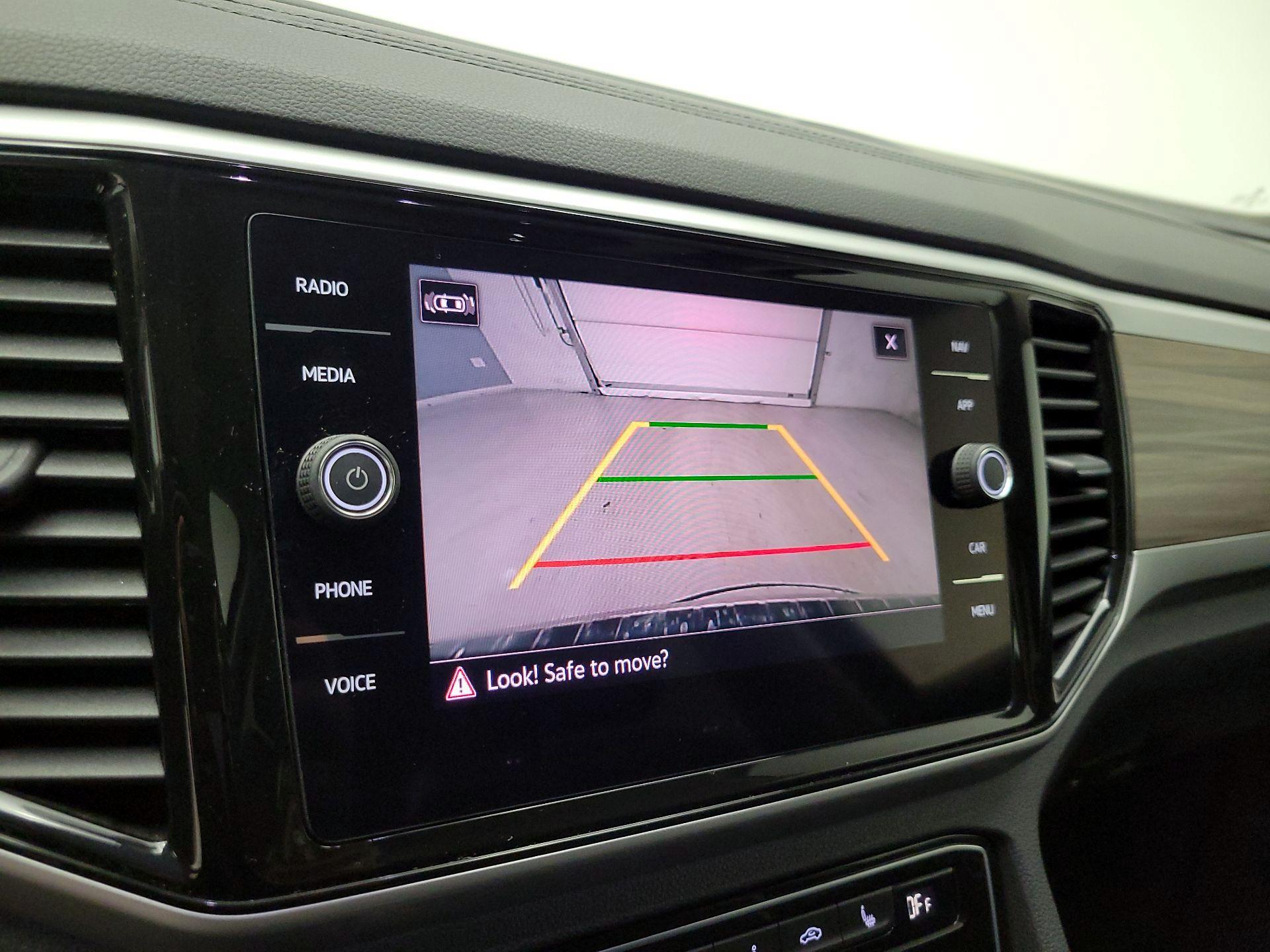 Thumbnail: 2023 Volkswagen Atlas - 15