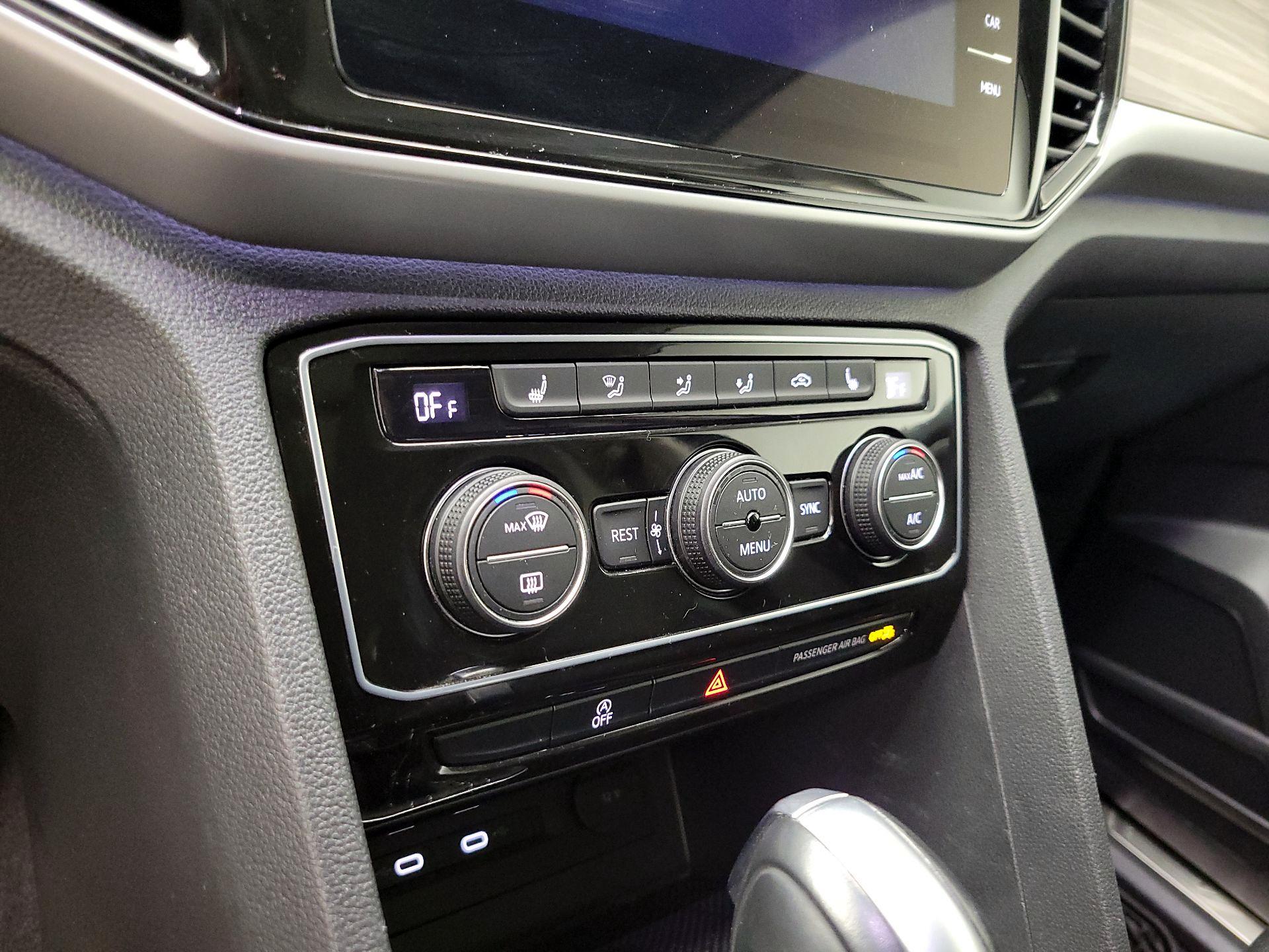 Thumbnail: 2023 Volkswagen Atlas - 17