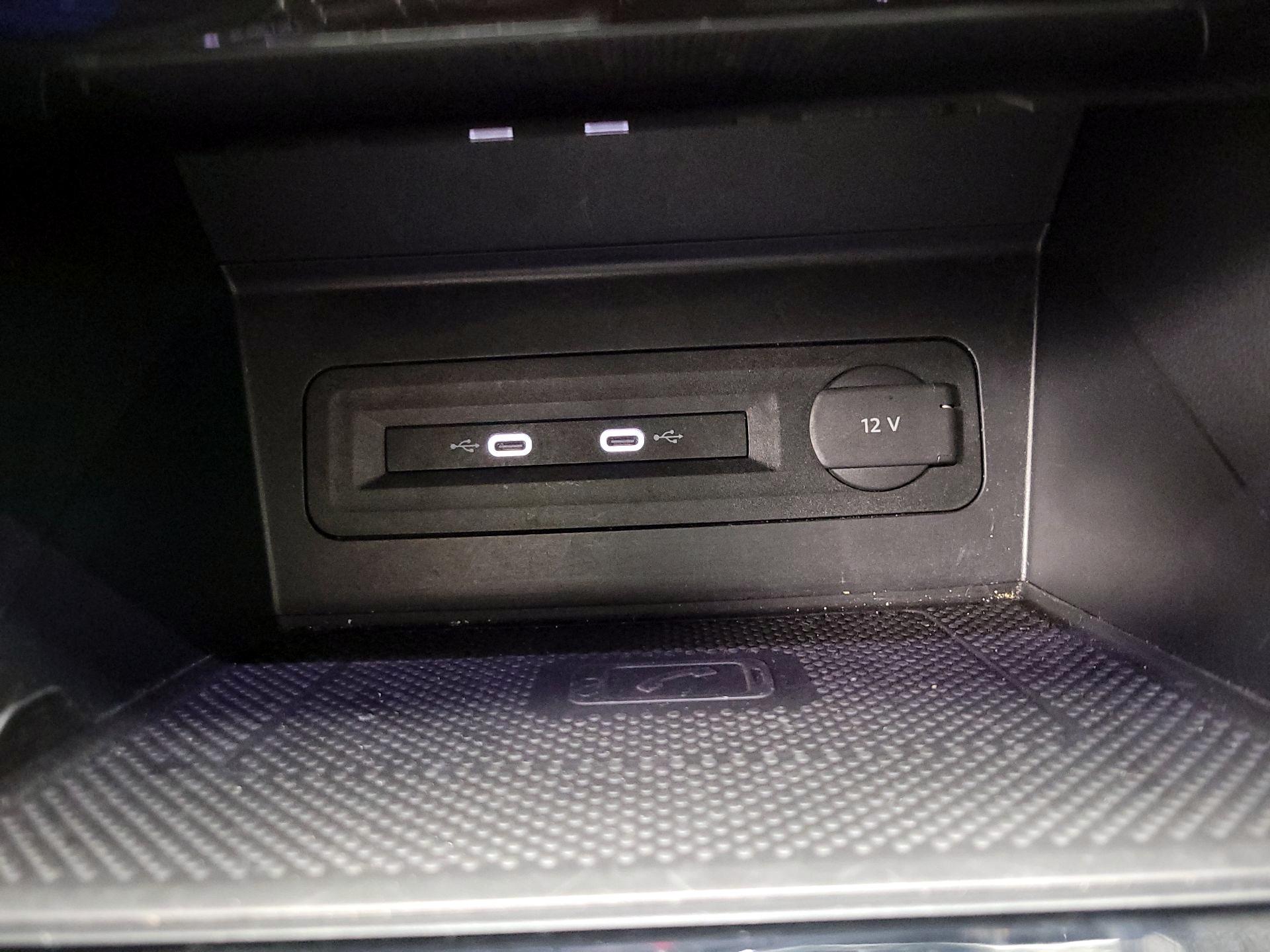 Thumbnail: 2023 Volkswagen Atlas - 19