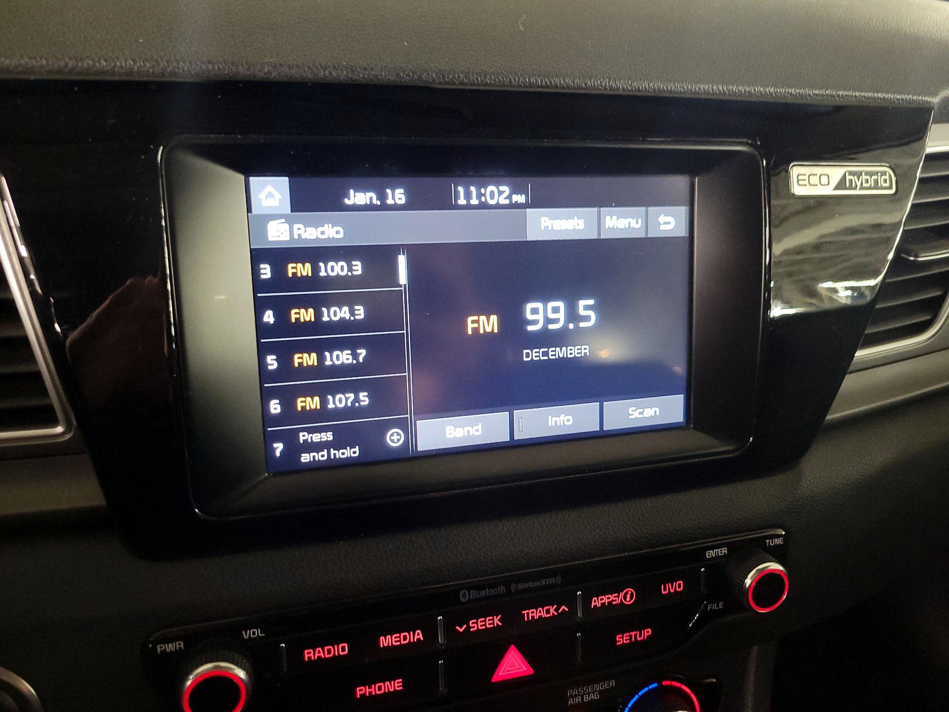 Thumbnail: 2018 Kia Niro - 15