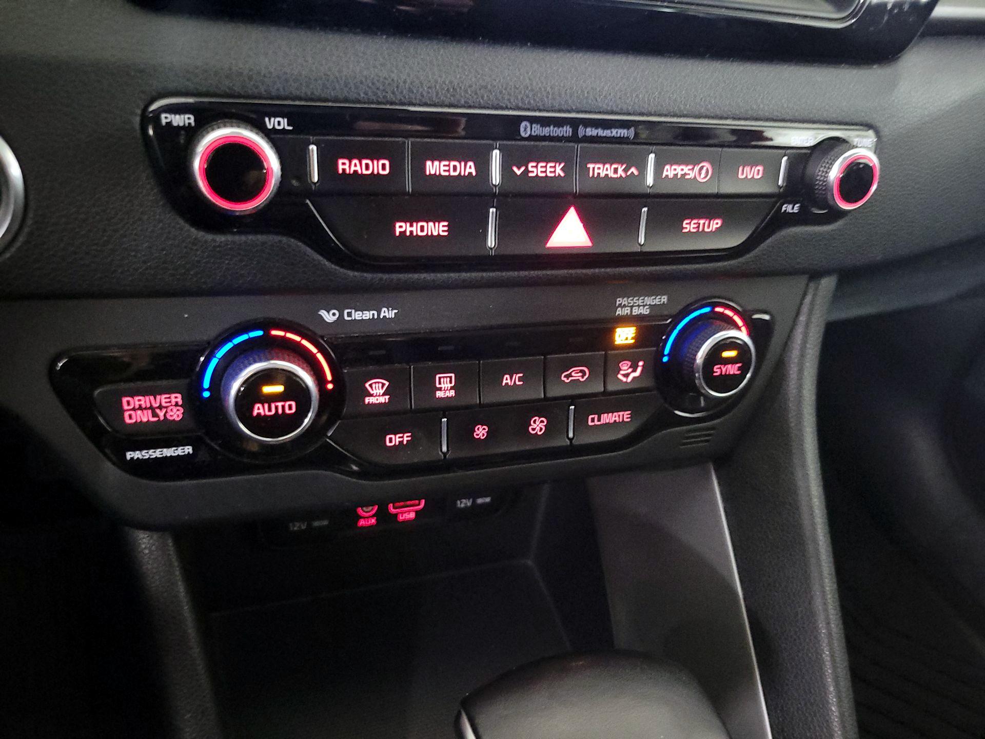 Thumbnail: 2018 Kia Niro - 16