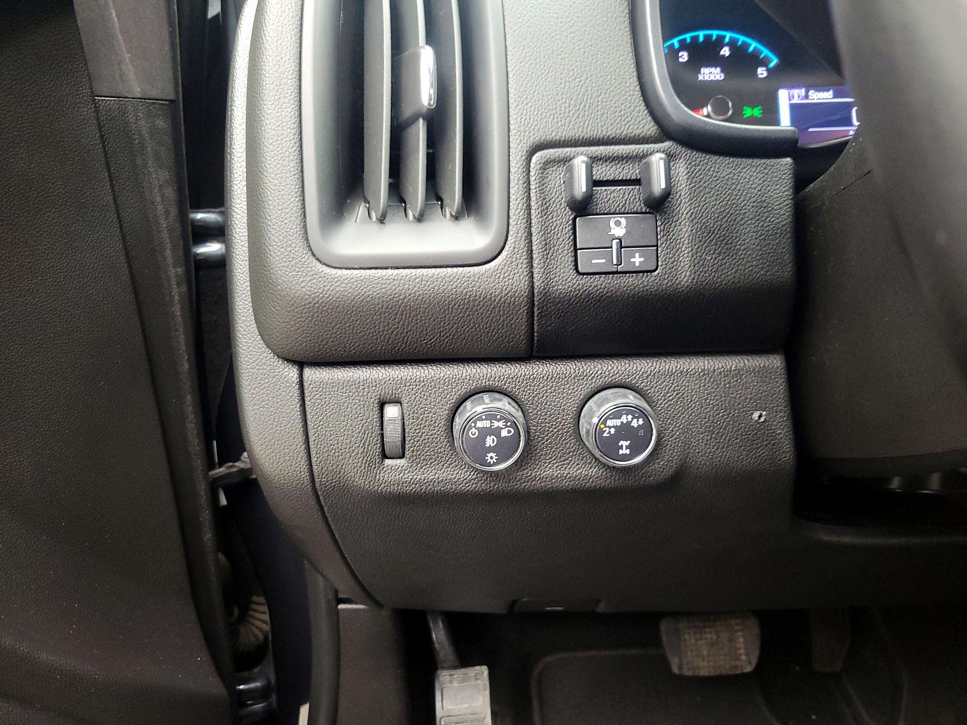 Thumbnail: 2018 Chevrolet Colorado - 13