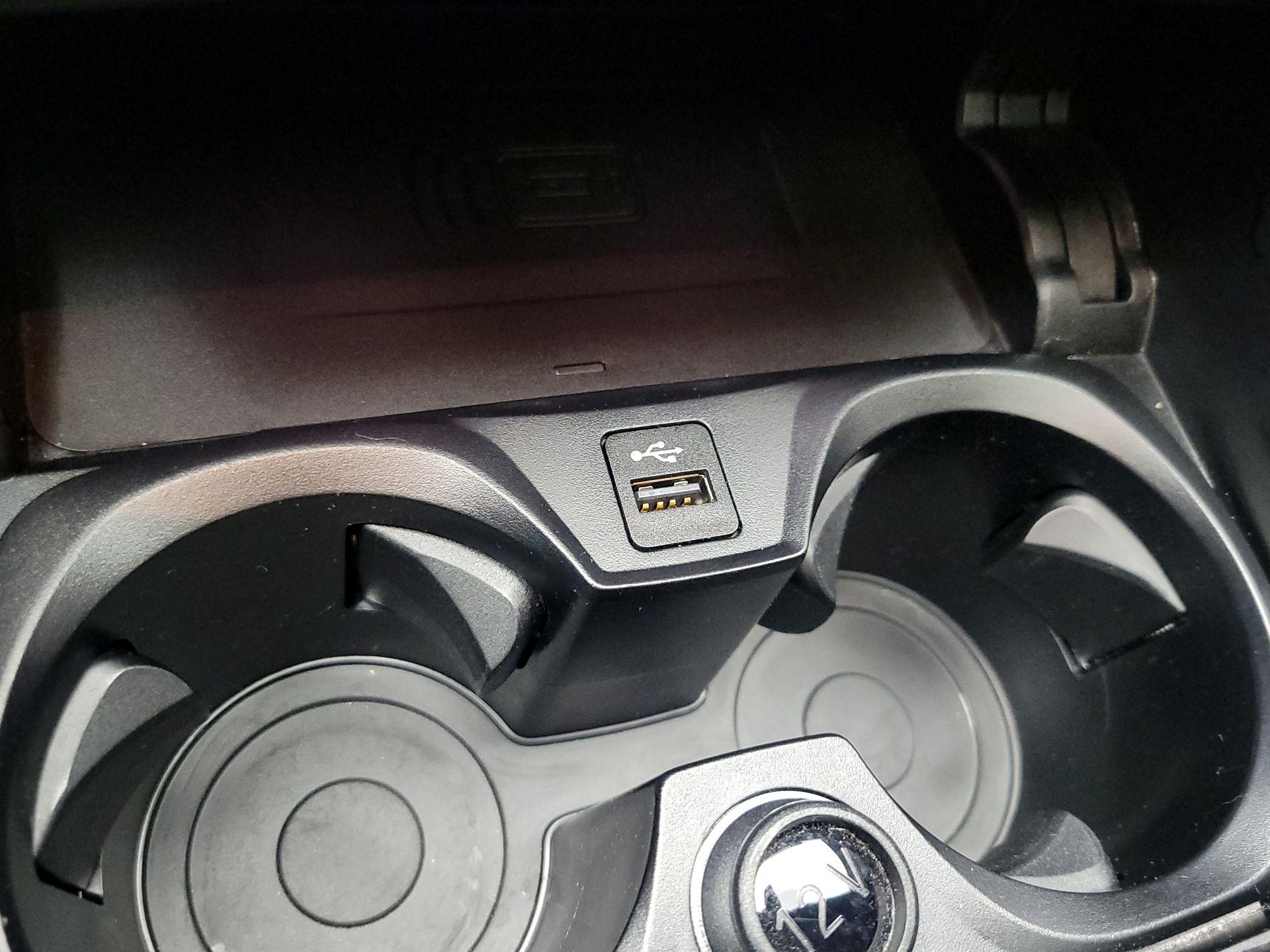 Thumbnail: 2024 BMW M2 - 19