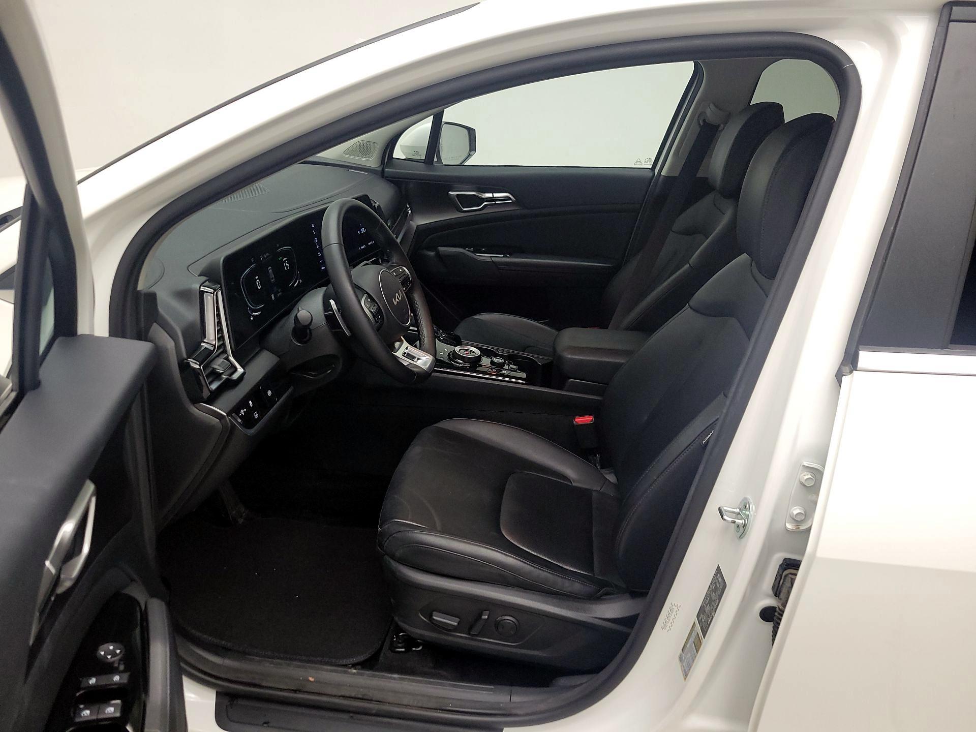 Thumbnail: 2023 Kia Sportage - 11