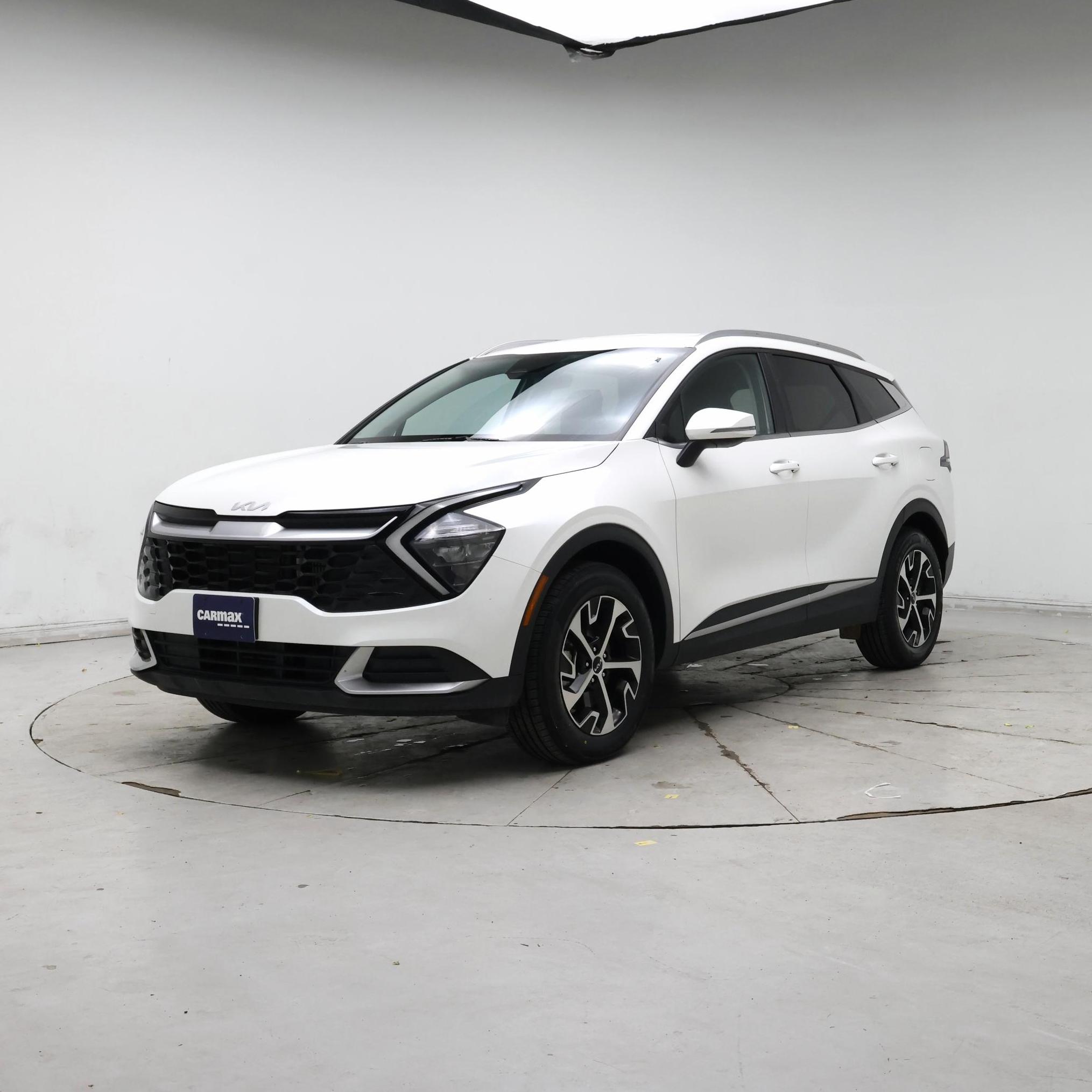 Thumbnail: 2023 Kia Sportage - 4