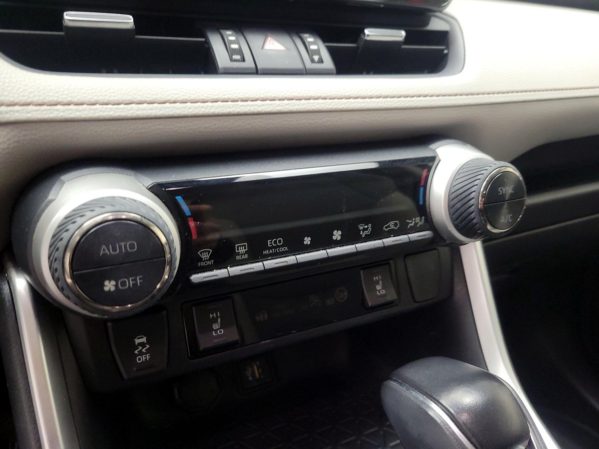 Thumbnail: 2023 Toyota RAV4 - 17