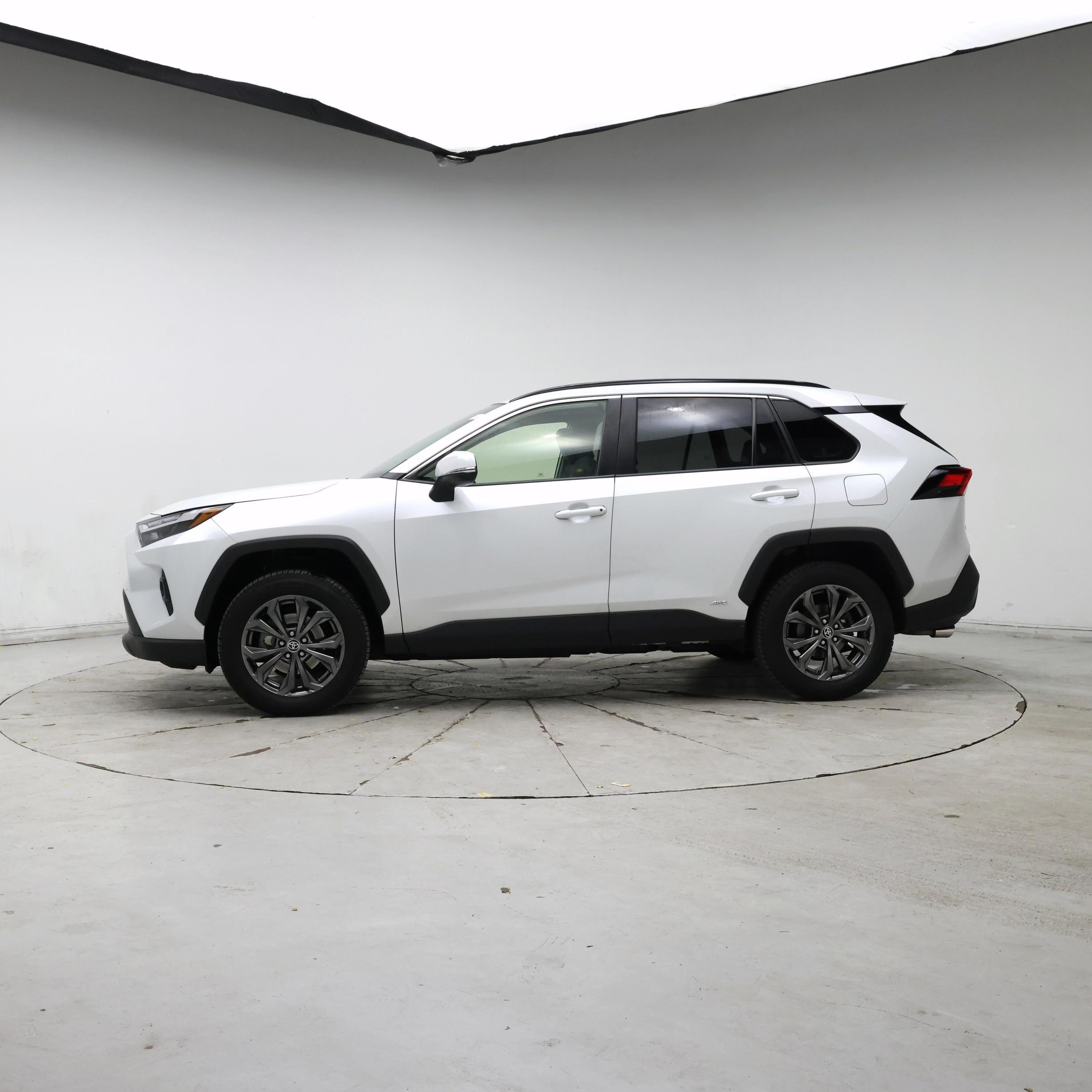 Thumbnail: 2023 Toyota RAV4 - 3