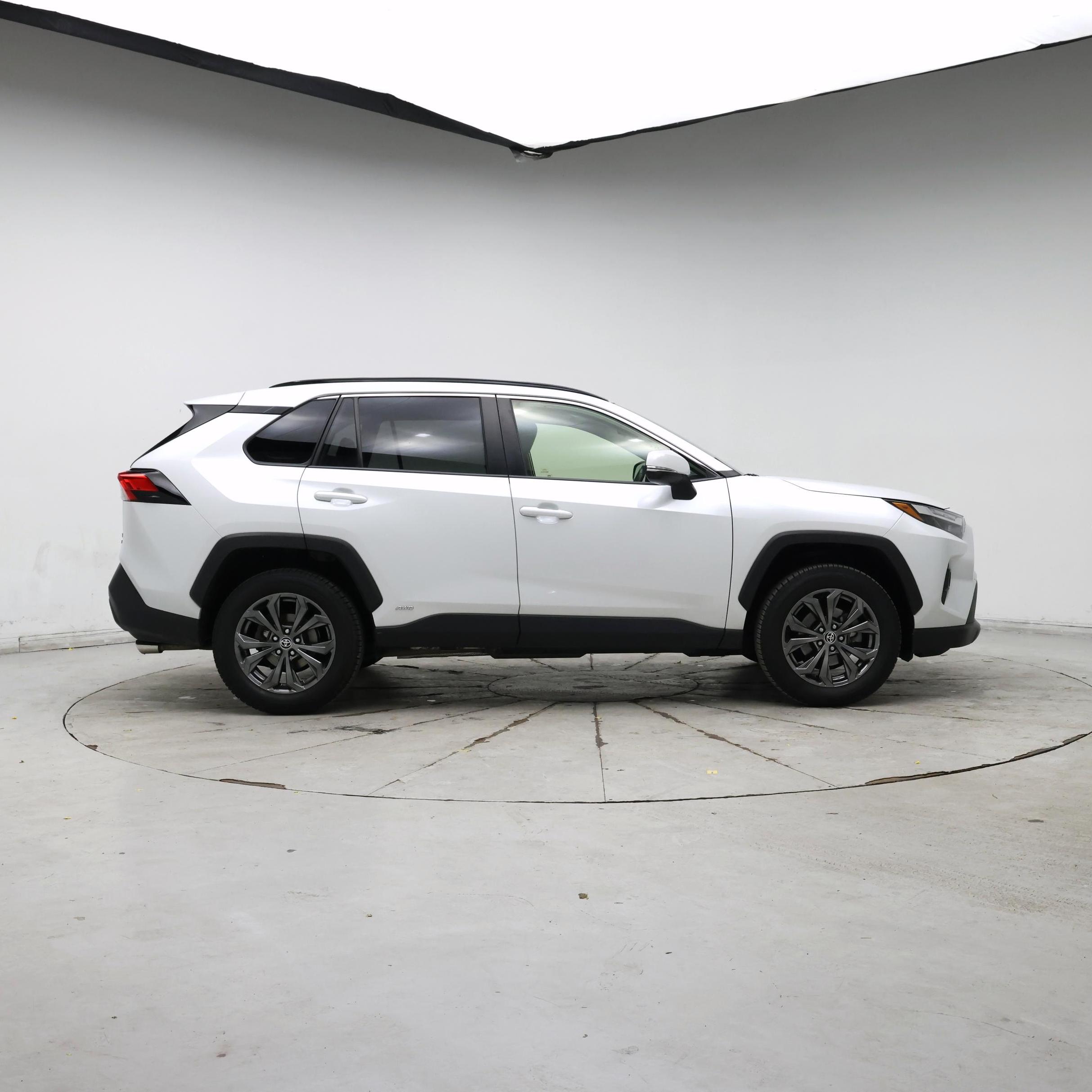 Thumbnail: 2023 Toyota RAV4 - 7