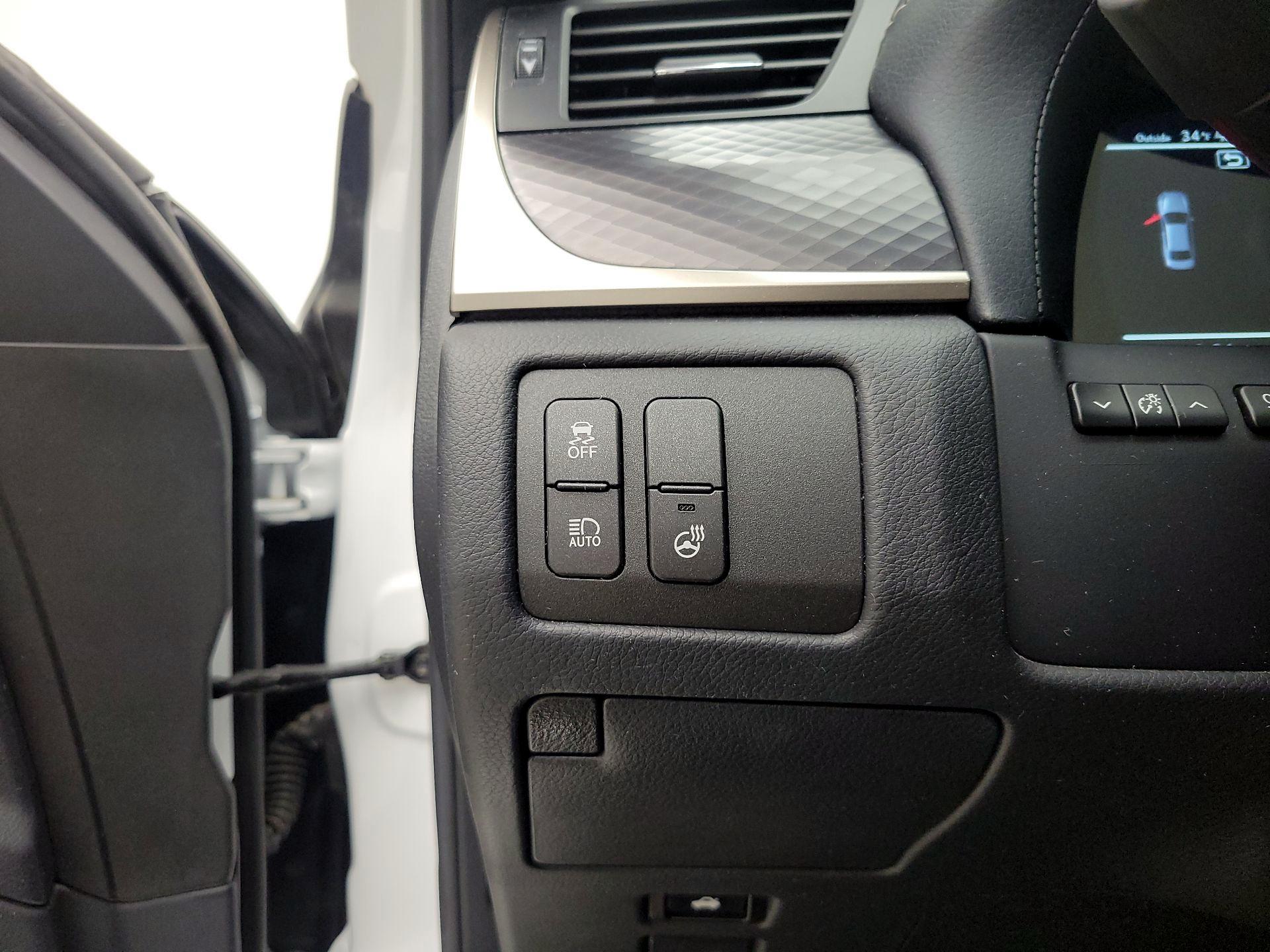 Thumbnail: 2018 Lexus GS - 13