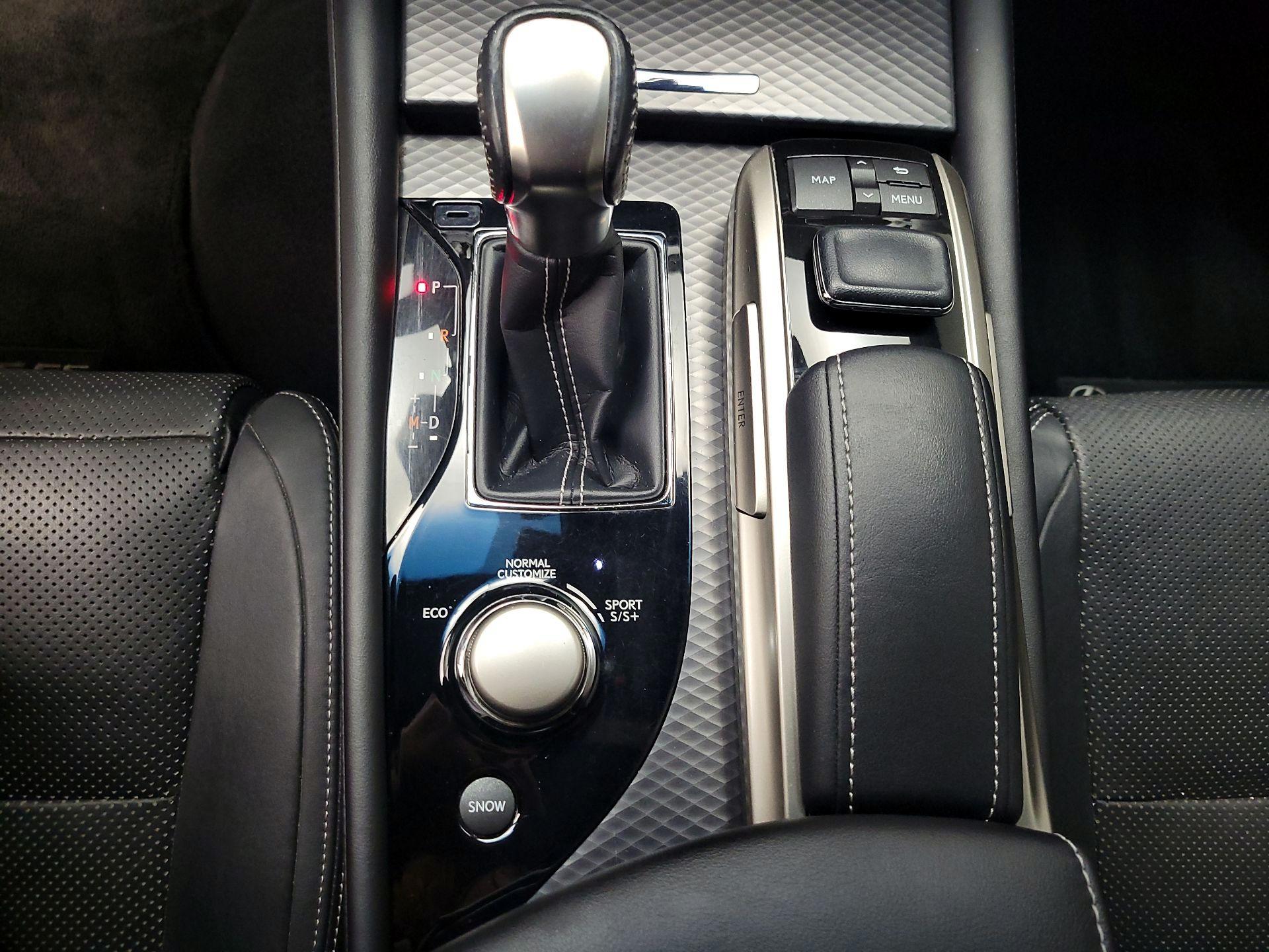 Thumbnail: 2018 Lexus GS - 18