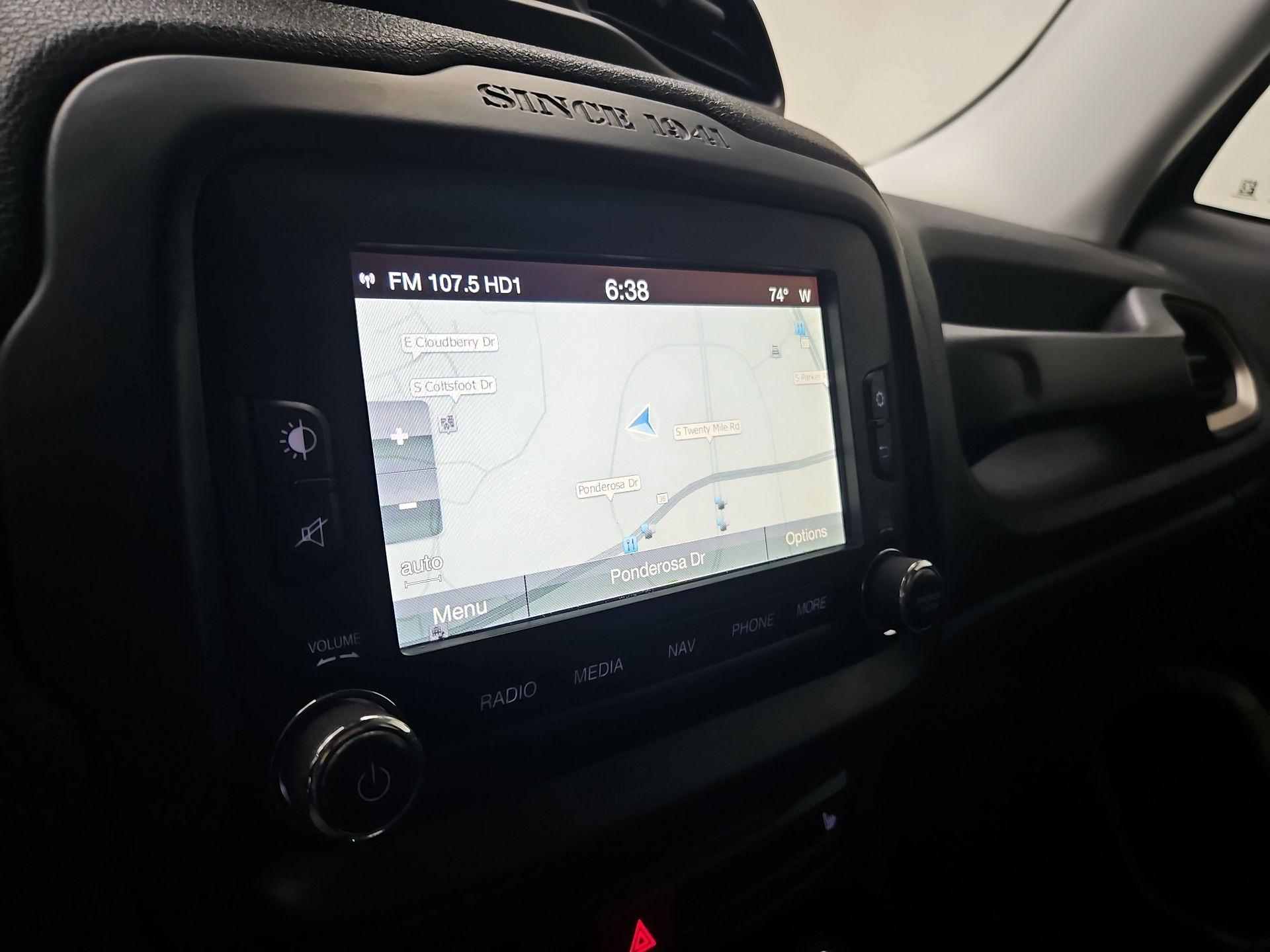 Thumbnail: 2015 Jeep Renegade - 14