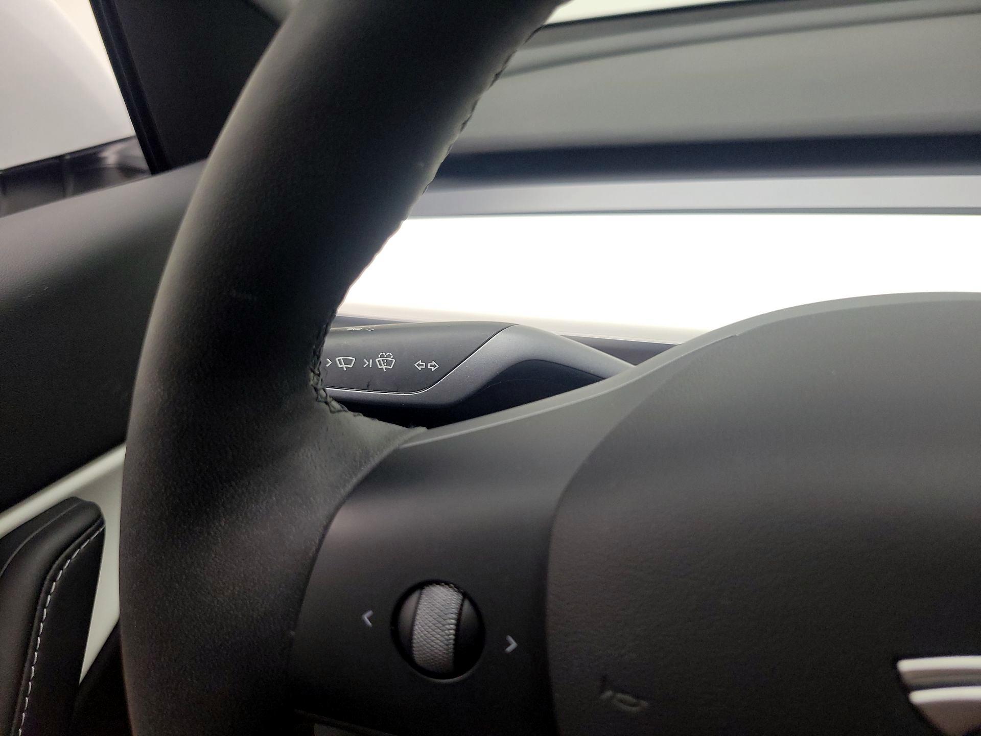 Thumbnail: 2022 Tesla Model Y - 13