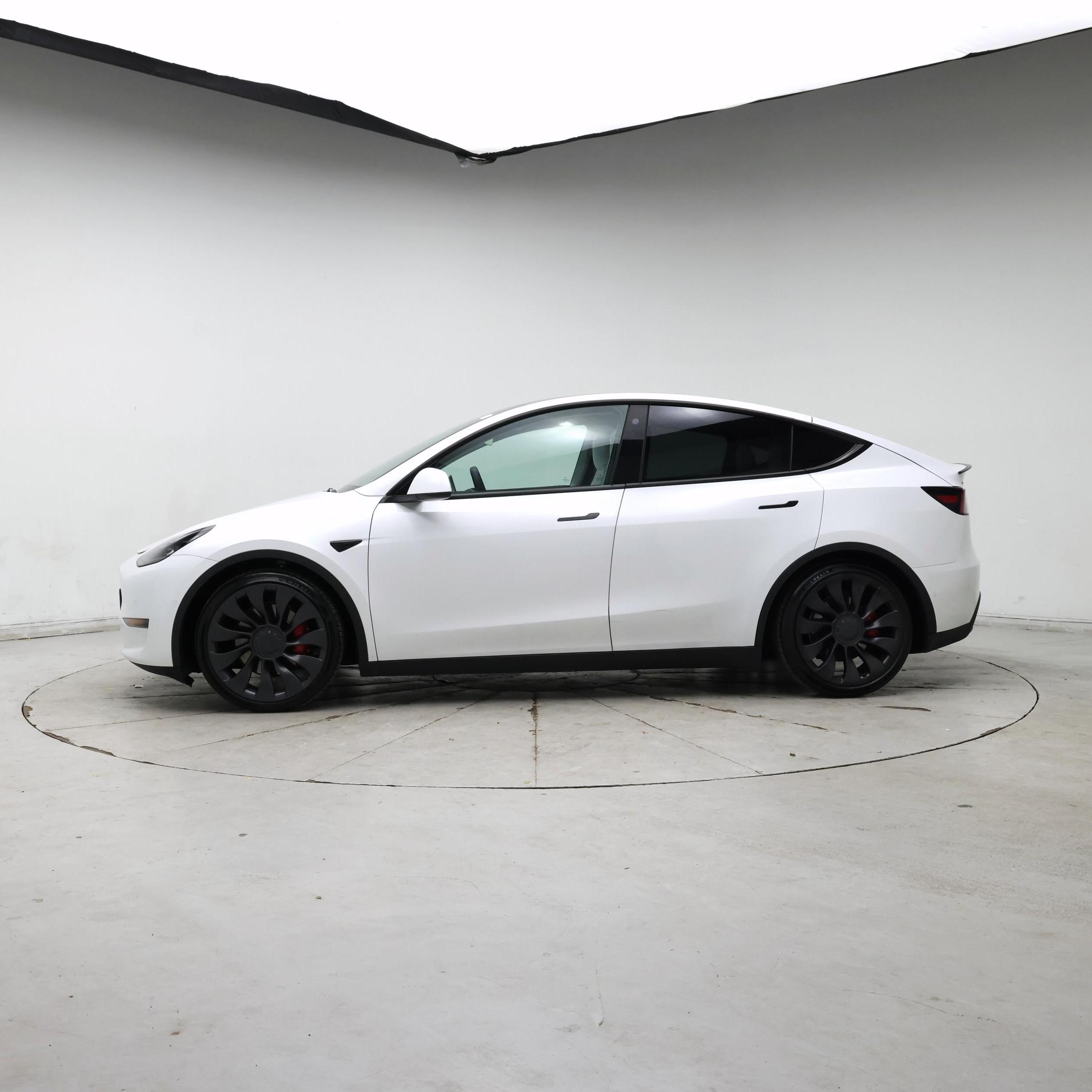 Thumbnail: 2022 Tesla Model Y - 3