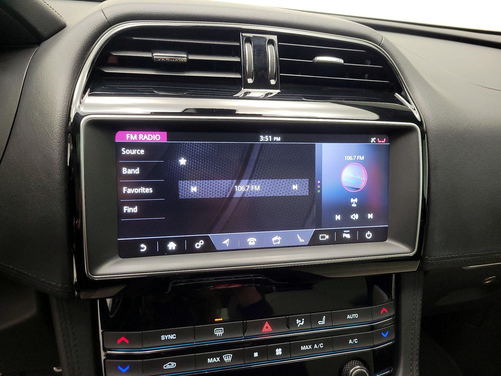 Thumbnail: 2019 Jaguar F-Pace - 16