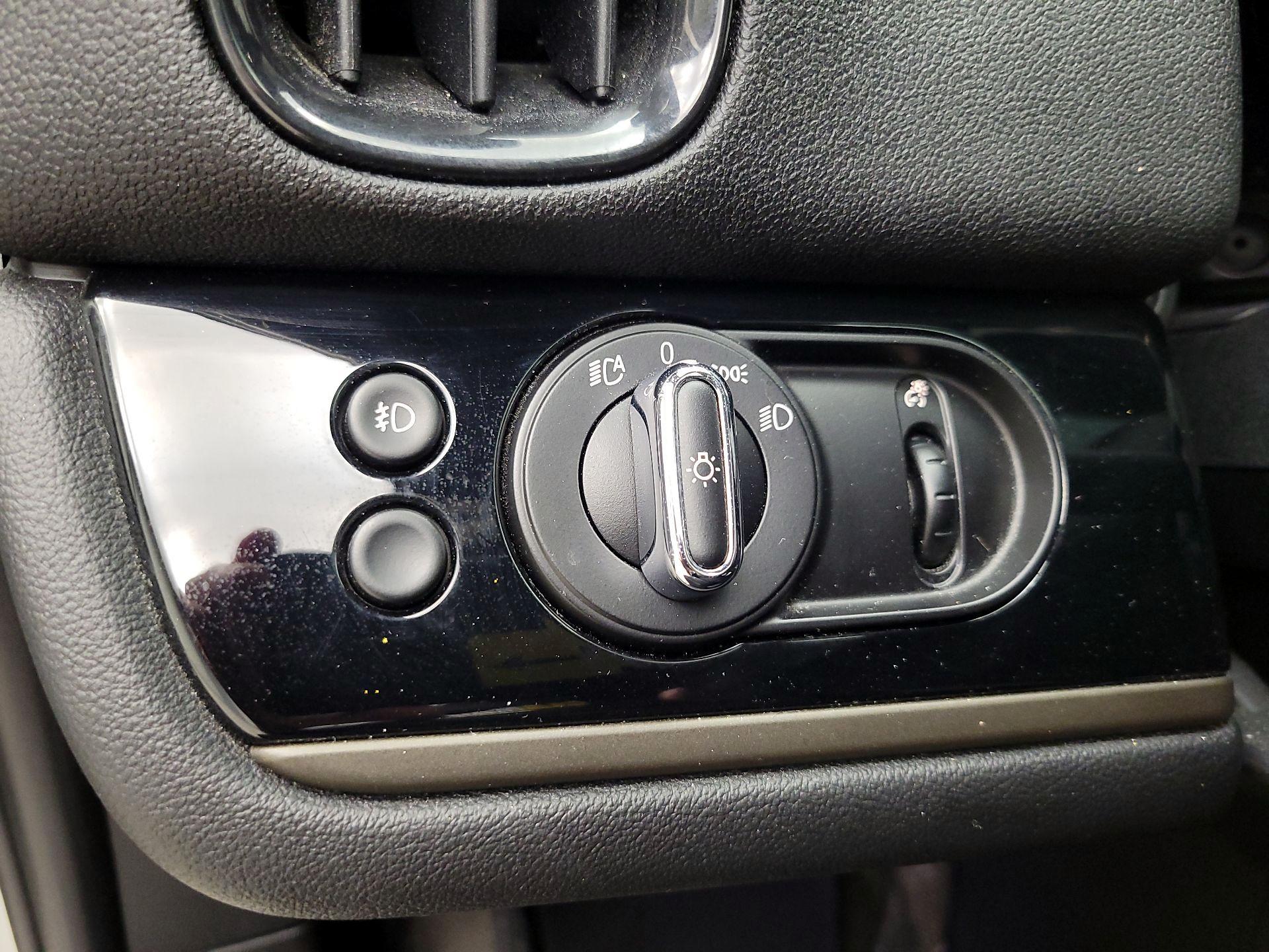 Thumbnail: 2020 MINI Cooper Countryman - 13