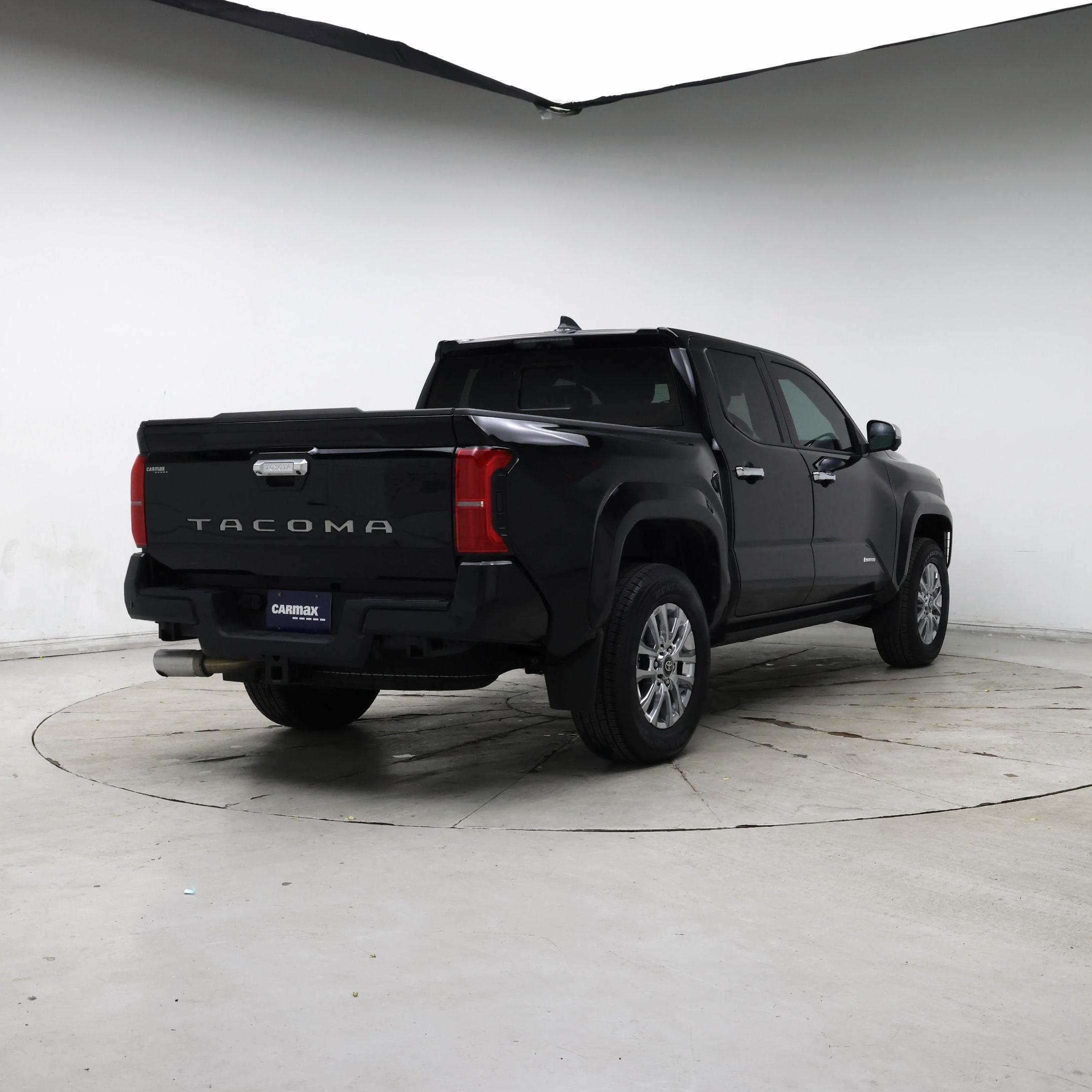 Thumbnail: 2024 Toyota Tacoma - 8