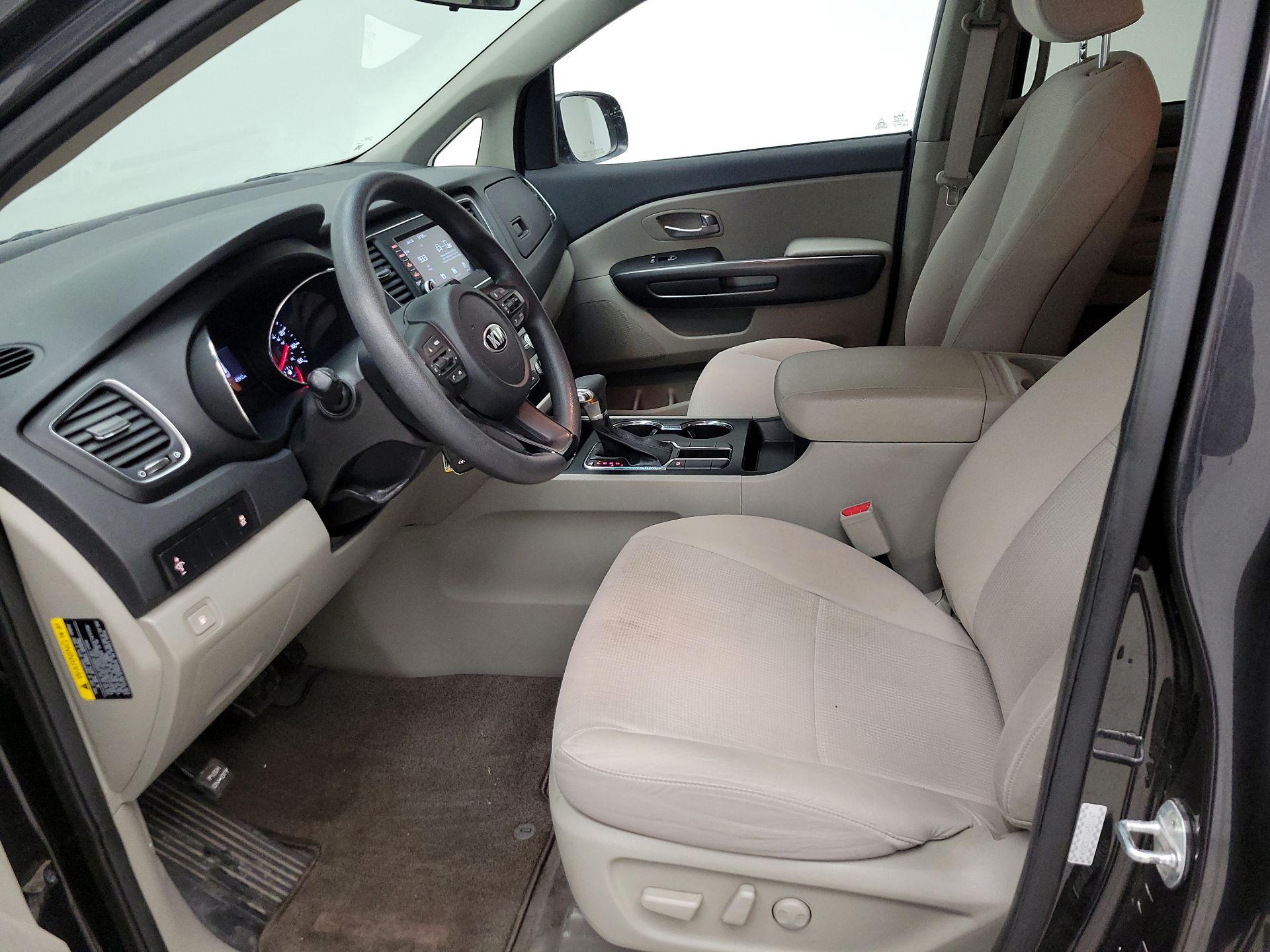 Thumbnail: 2019 Kia Sedona - 11