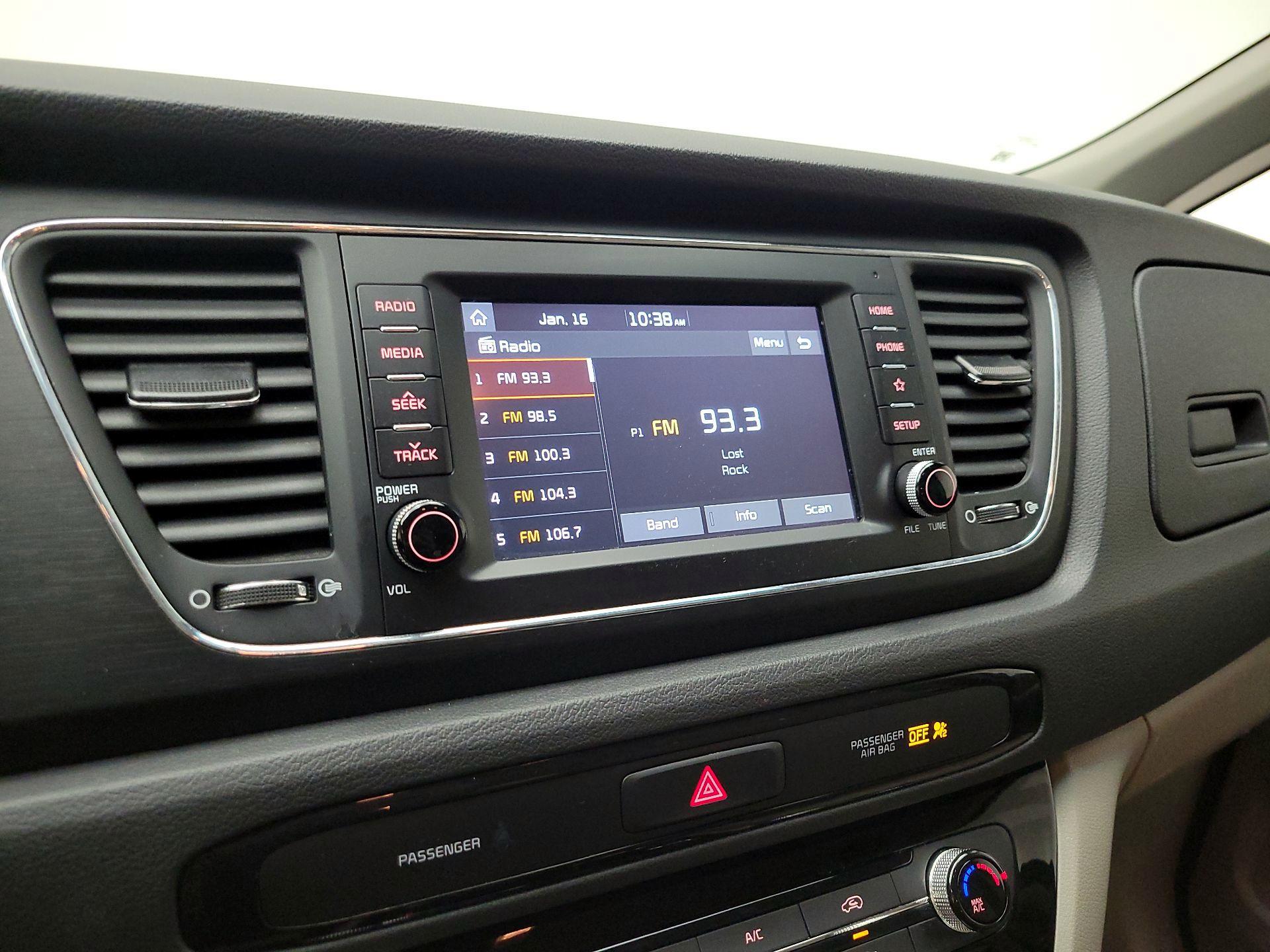 Thumbnail: 2019 Kia Sedona - 15