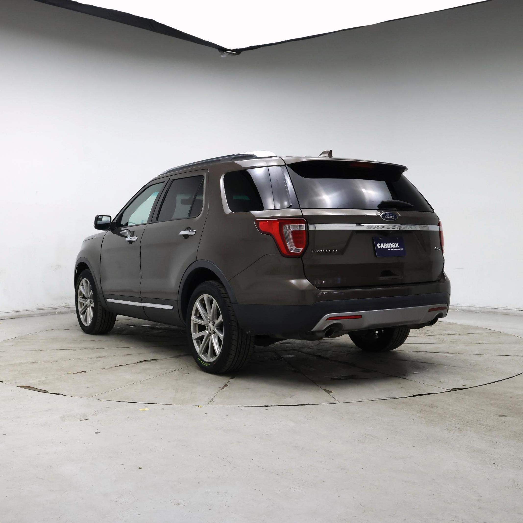 Thumbnail: 2016 Ford Explorer - 2