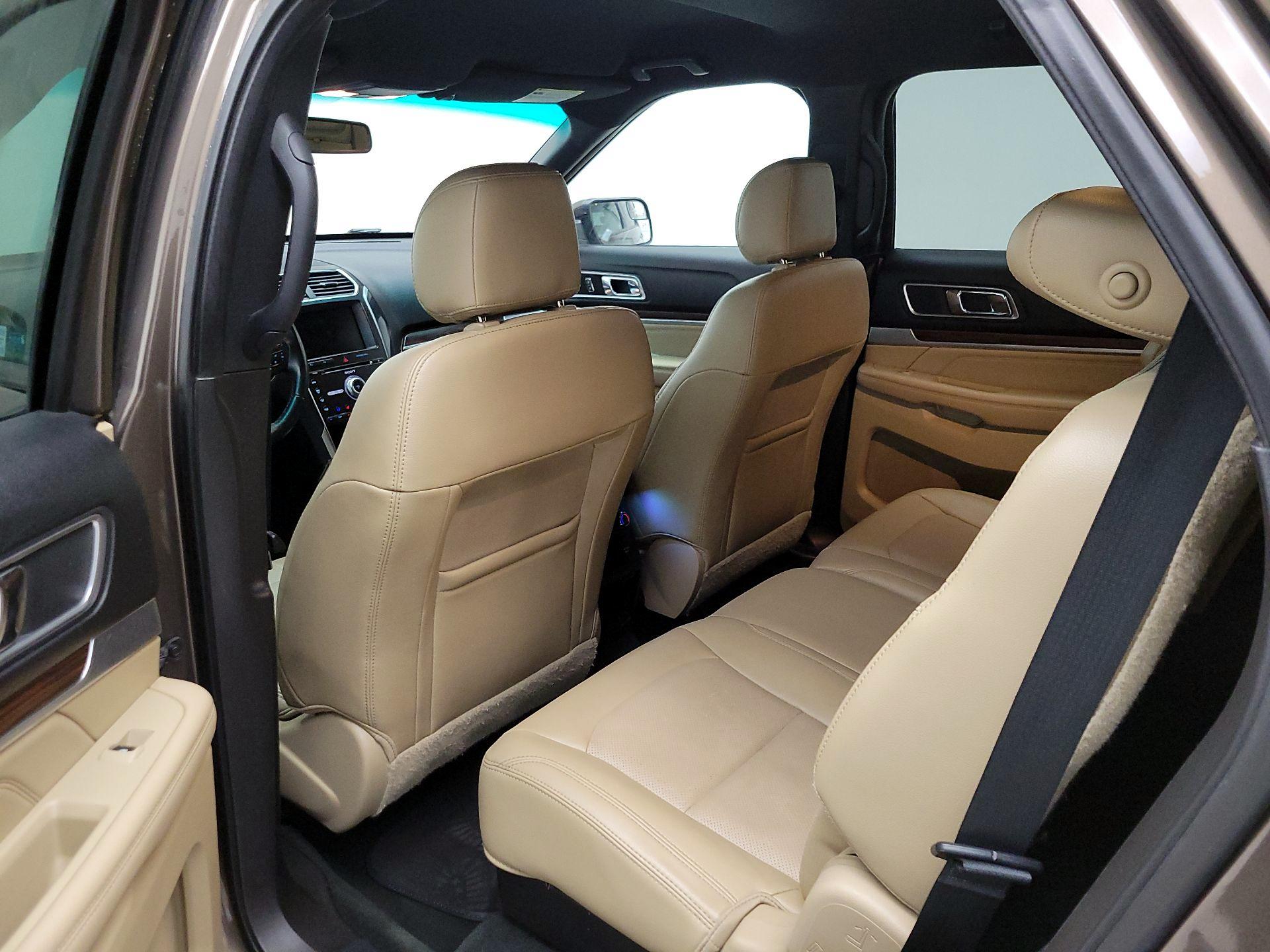 Thumbnail: 2016 Ford Explorer - 19