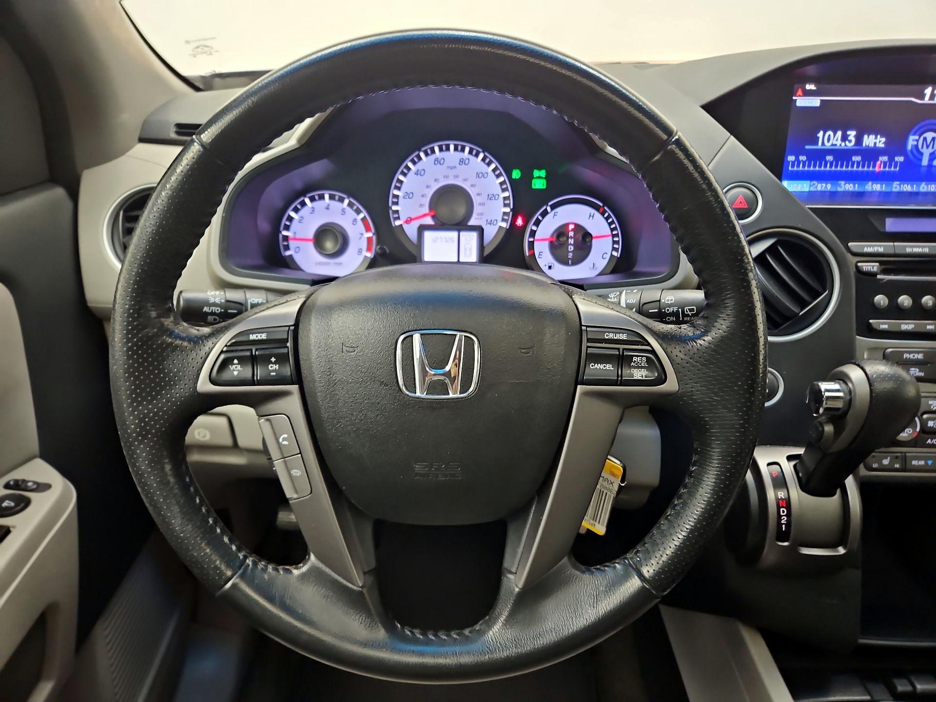 Thumbnail: 2015 Honda Pilot - 10