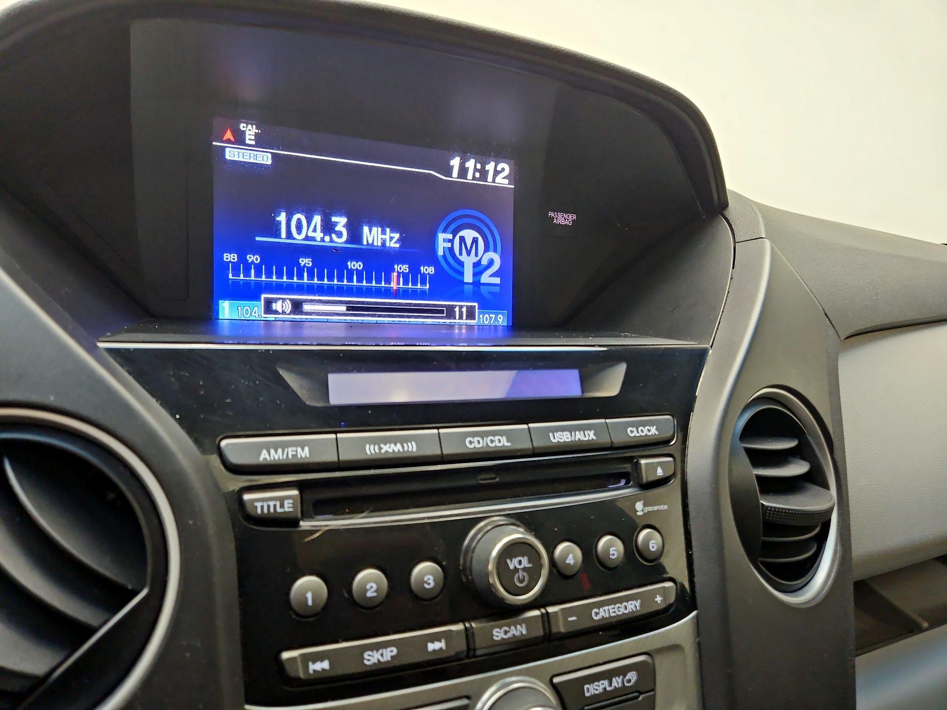 Thumbnail: 2015 Honda Pilot - 15