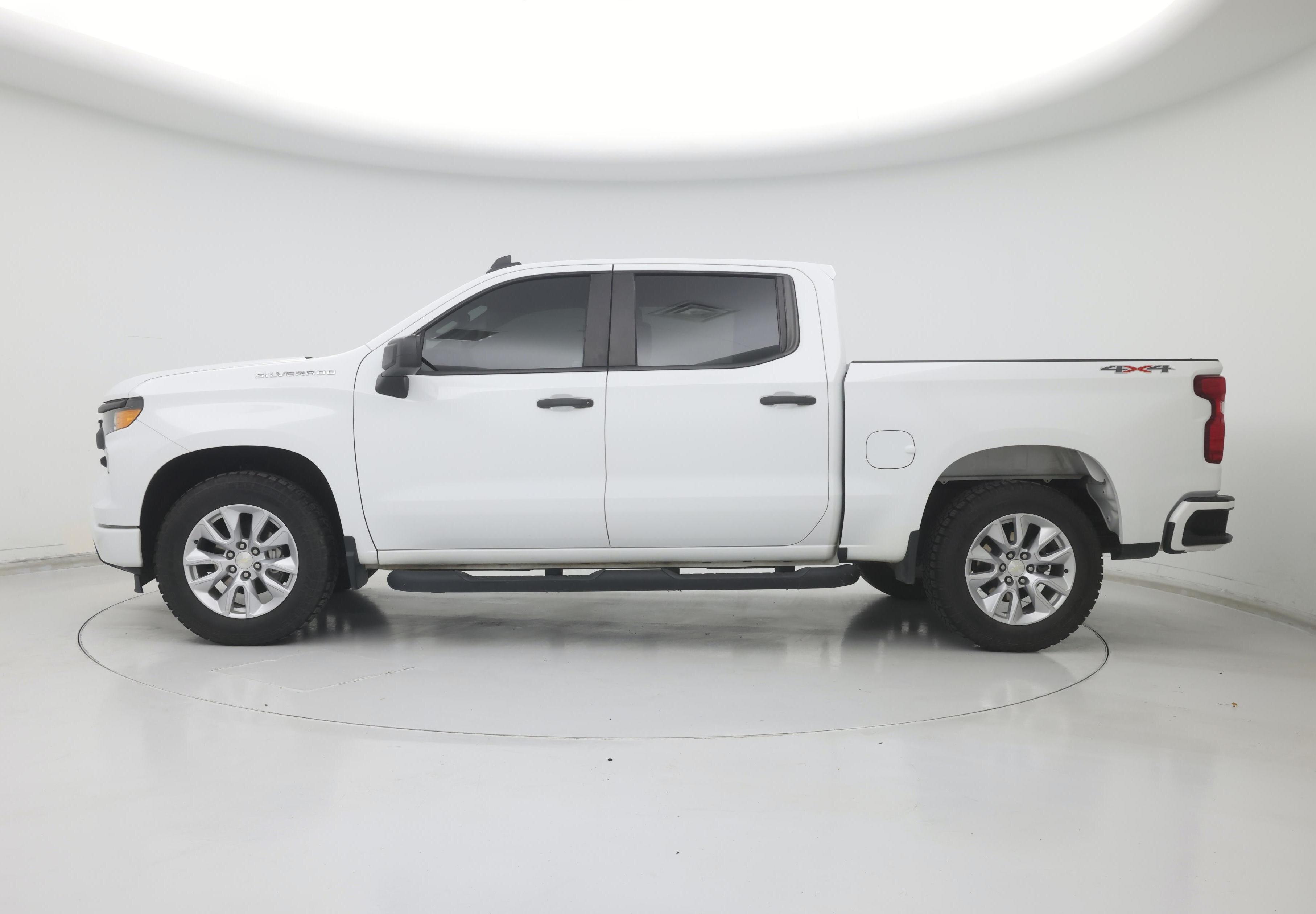 Thumbnail: 2023 Chevrolet Silverado 1500 - 3