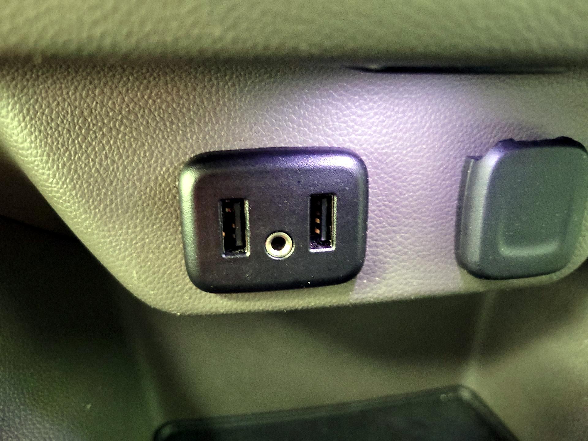 Thumbnail: 2019 Chevrolet Traverse - 18