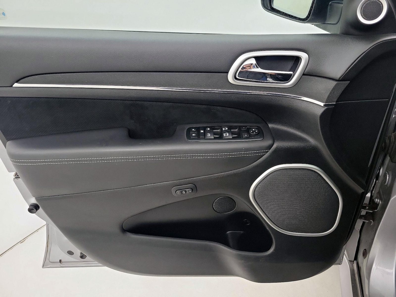 2014 Jeep Grand Cherokee SRT8 - Photo 13