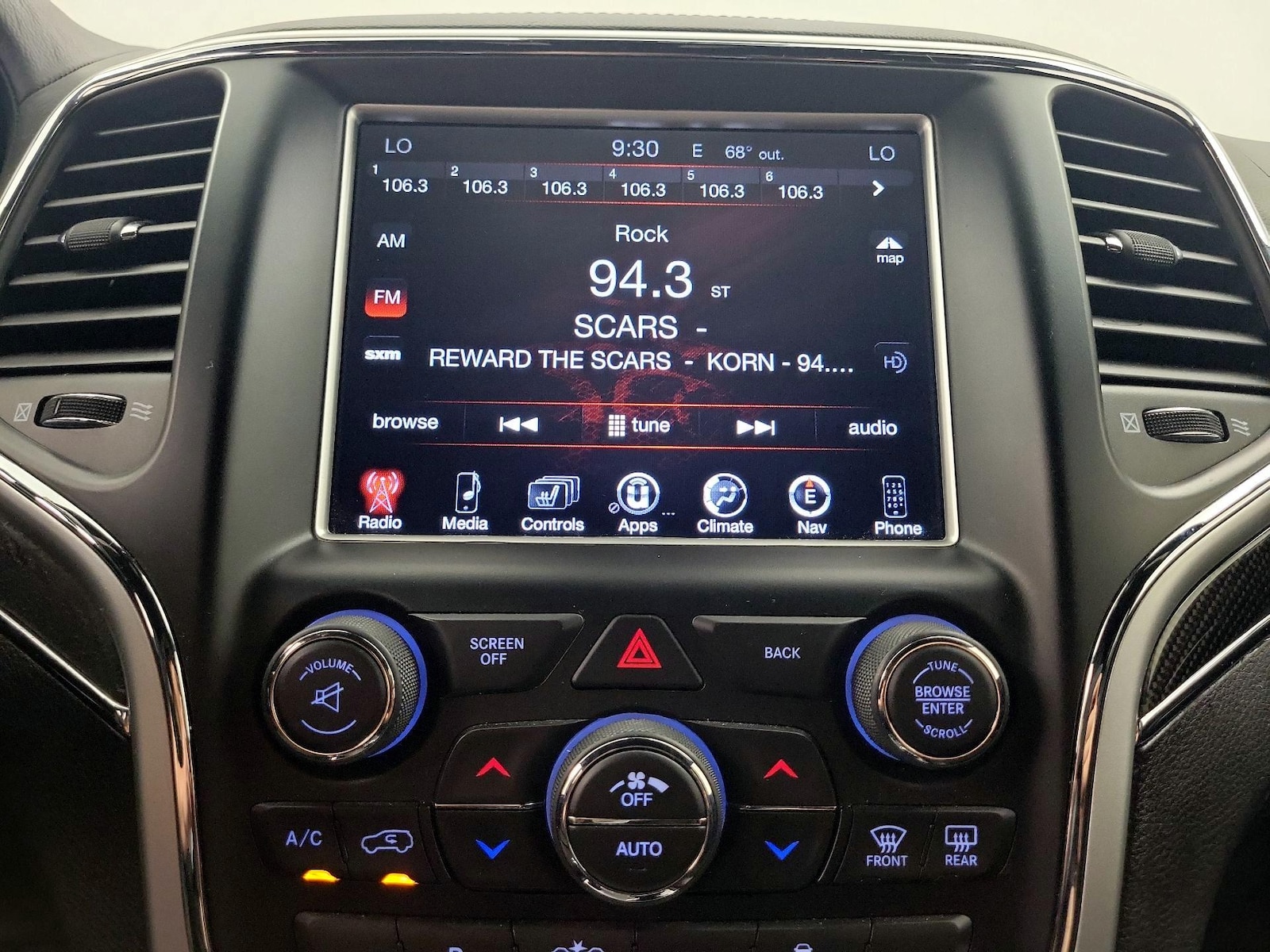 2014 Jeep Grand Cherokee SRT8 - Photo 16