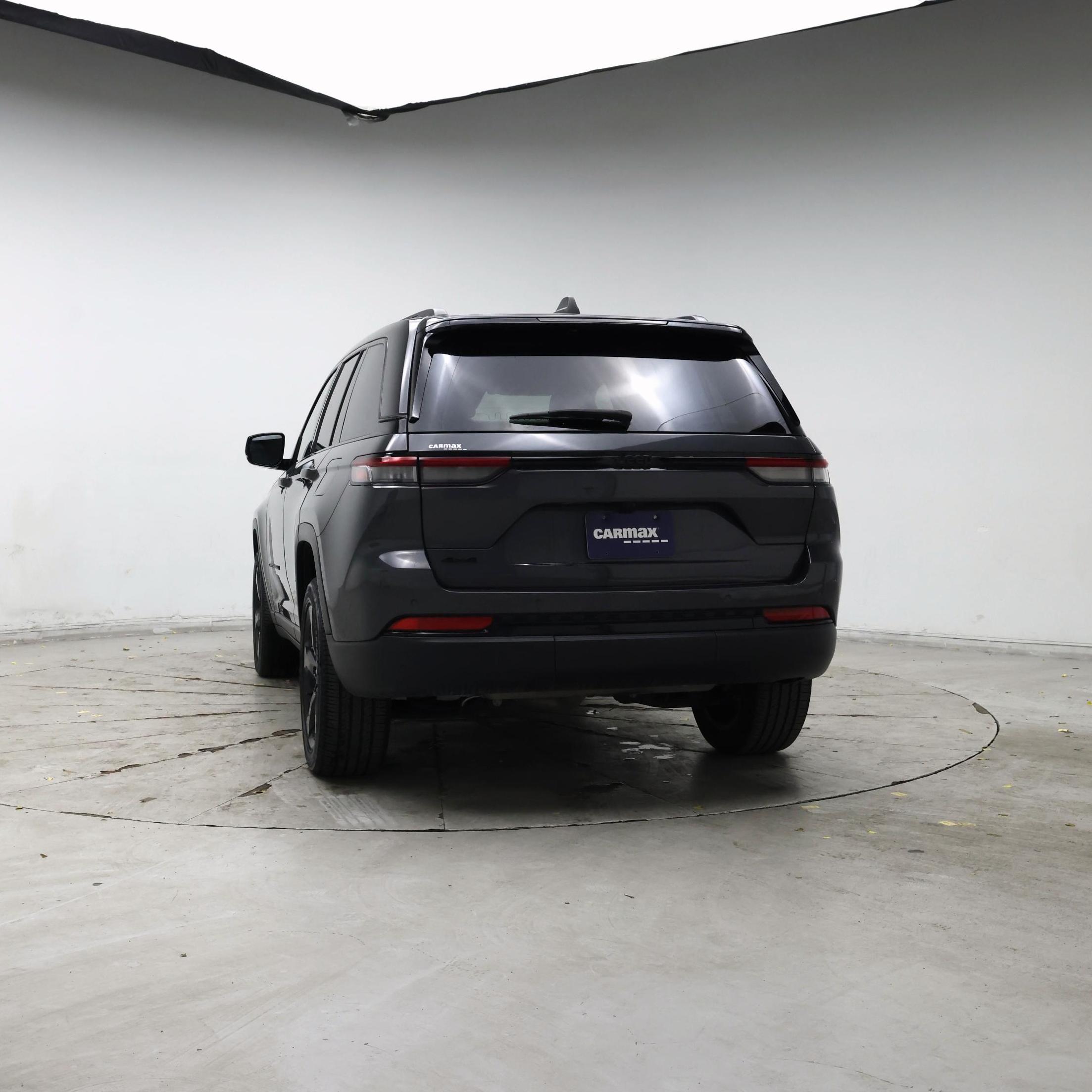 Thumbnail: 2023 Jeep Grand Cherokee - 6