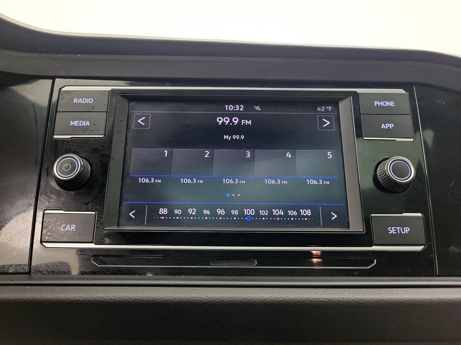 Thumbnail: 2019 Volkswagen Jetta - 15