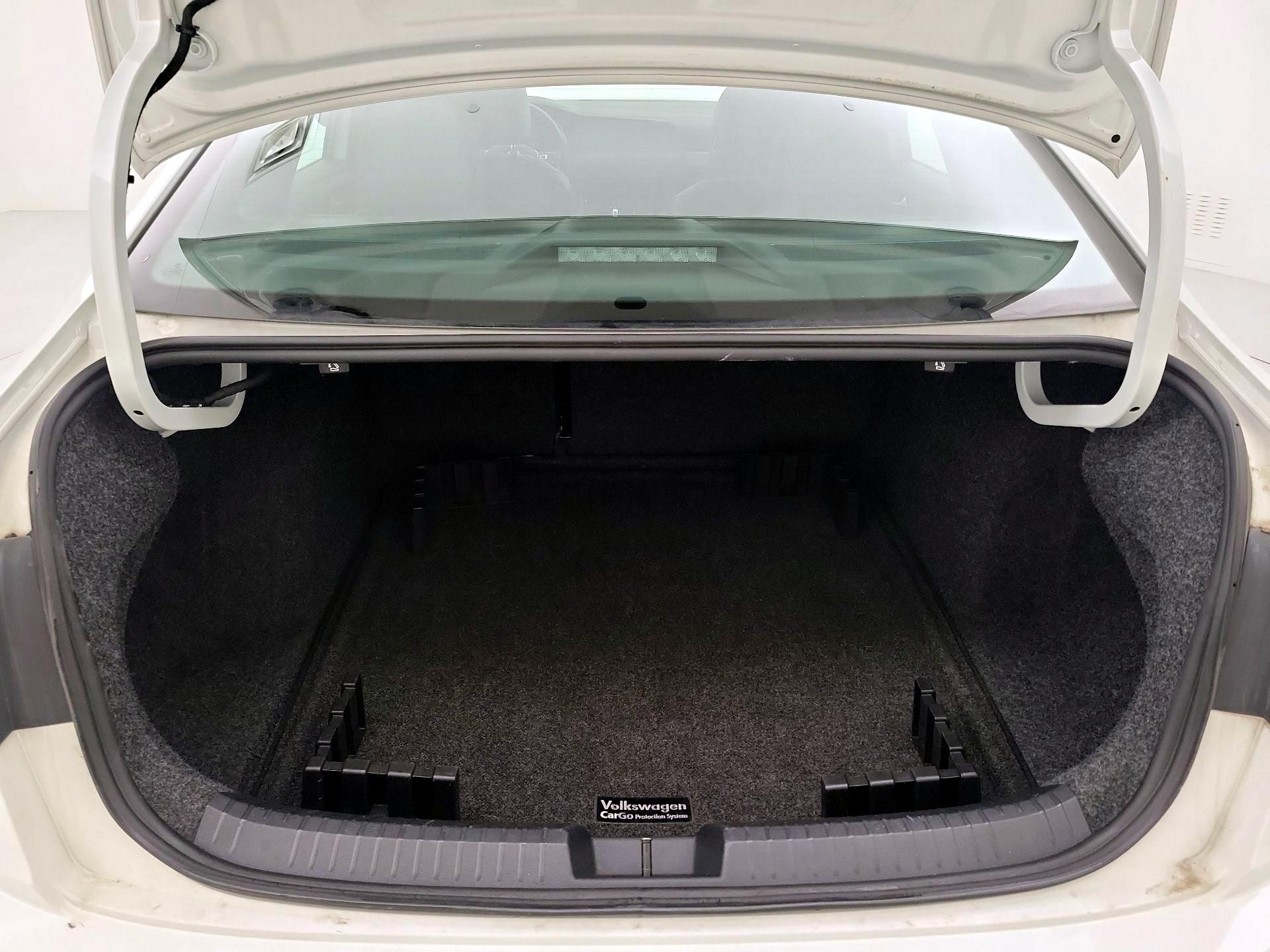 Thumbnail: 2019 Volkswagen Jetta - 20