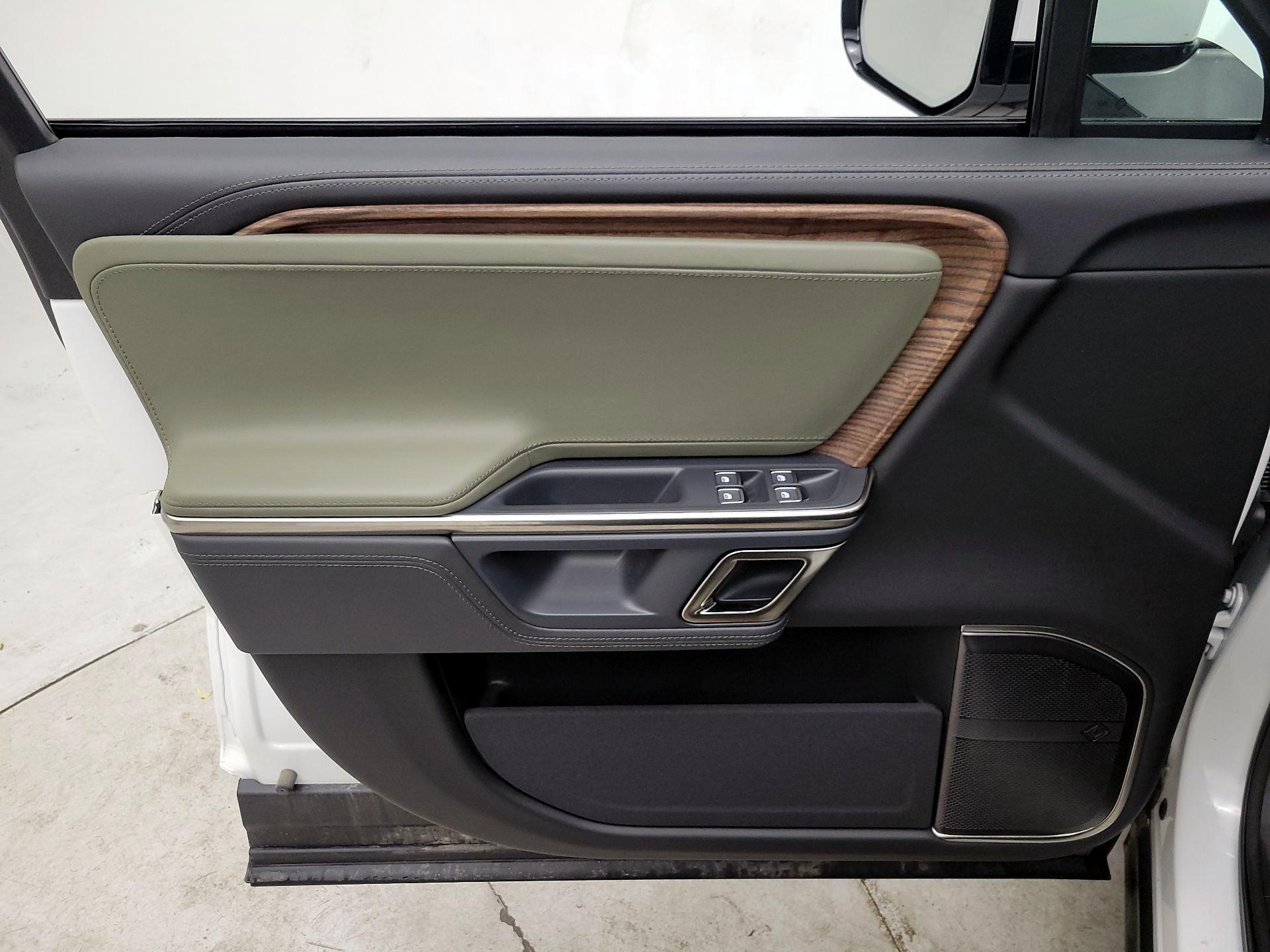 Thumbnail: 2023 Rivian R1S - 12