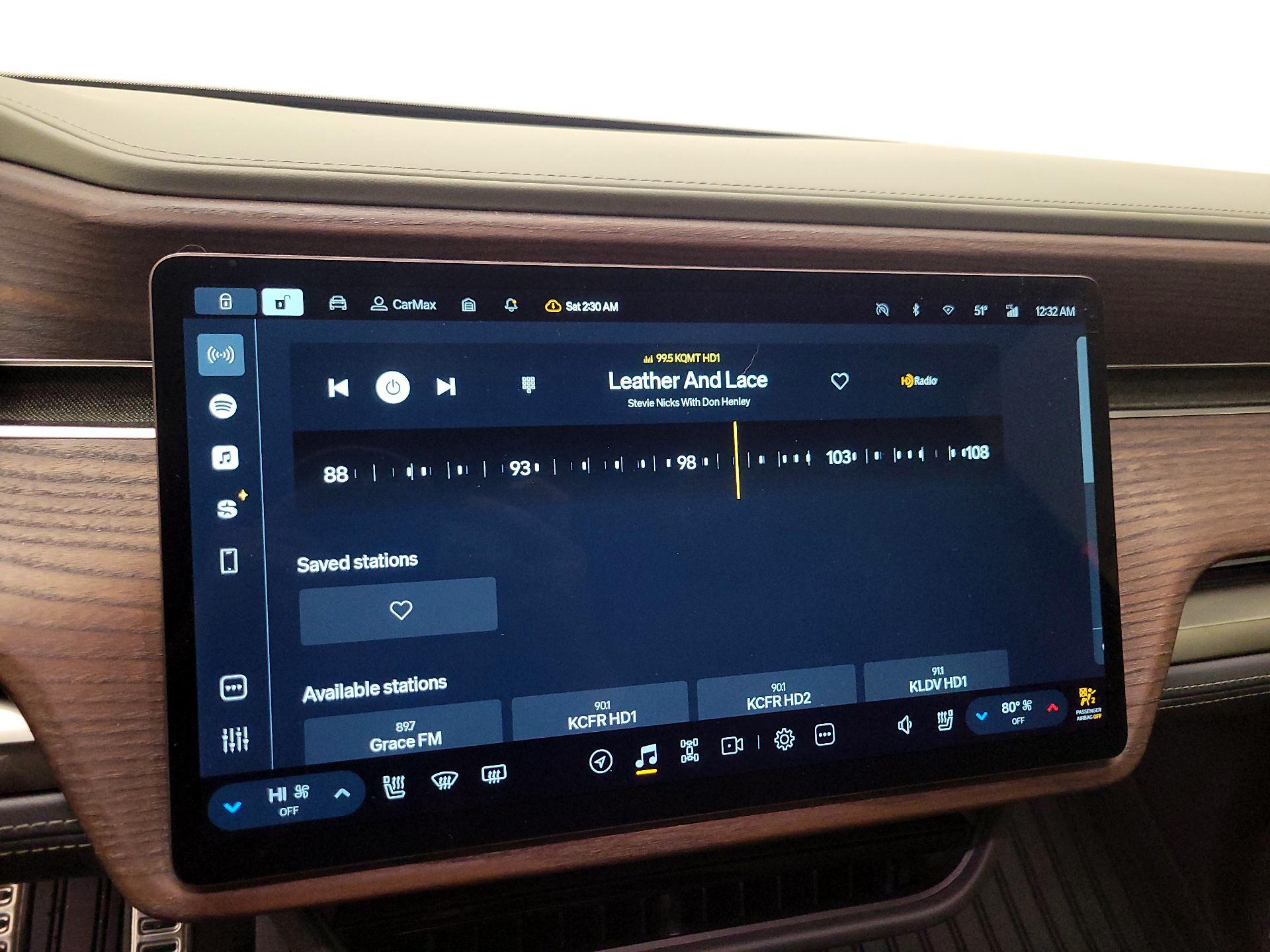 Thumbnail: 2023 Rivian R1S - 15
