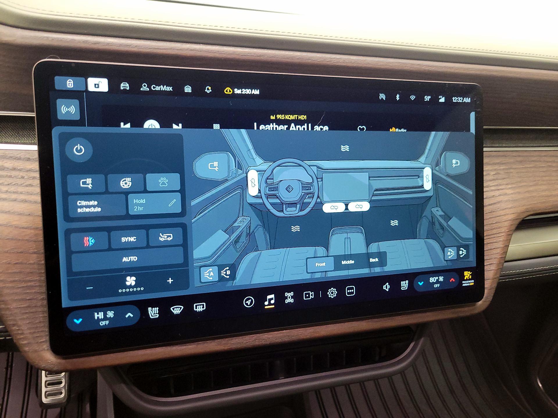 Thumbnail: 2023 Rivian R1S - 16