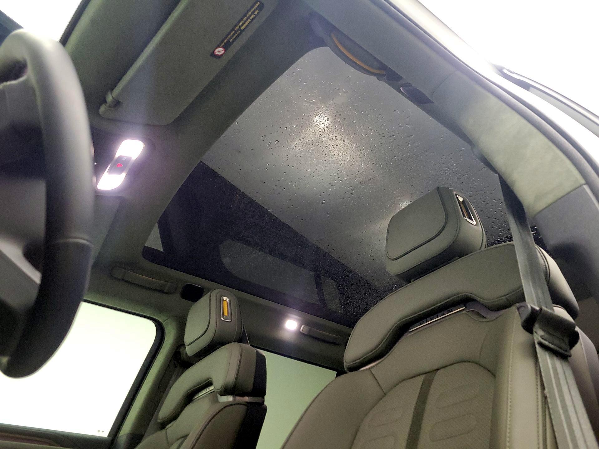 Thumbnail: 2023 Rivian R1S - 18