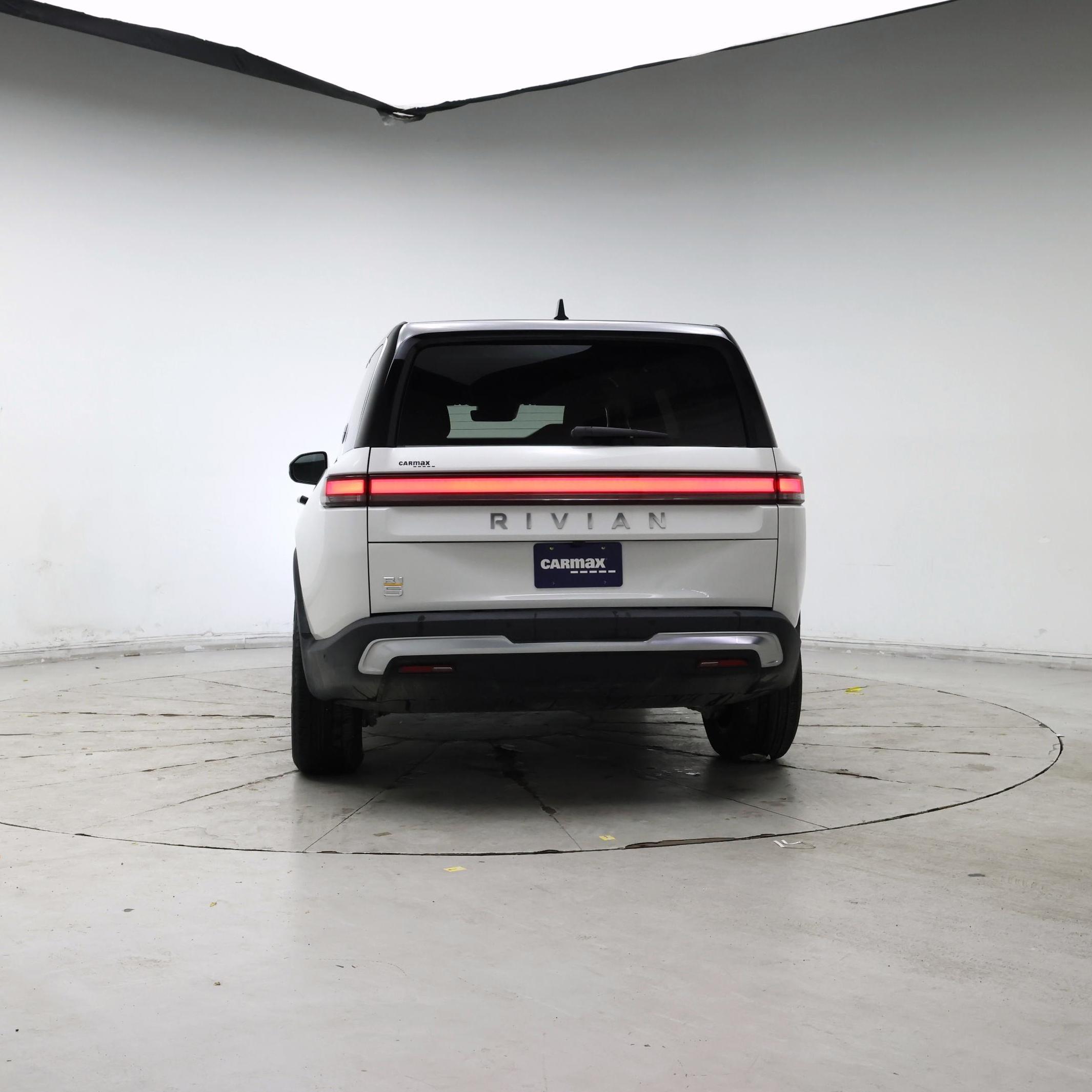 Thumbnail: 2023 Rivian R1S - 6