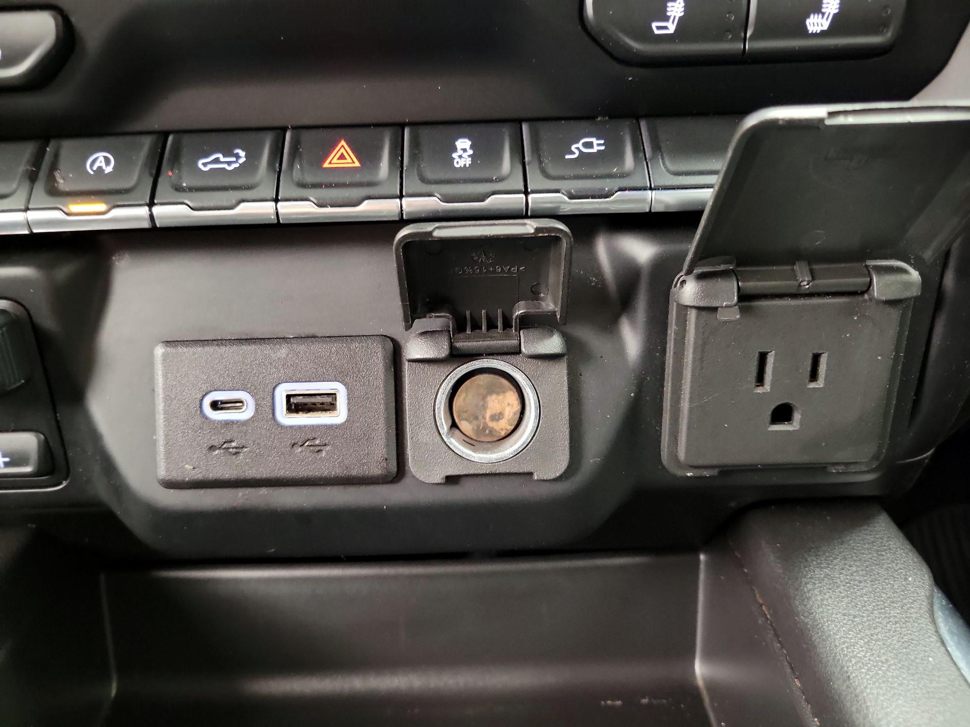 Thumbnail: 2020 Chevrolet Silverado 1500 - 18