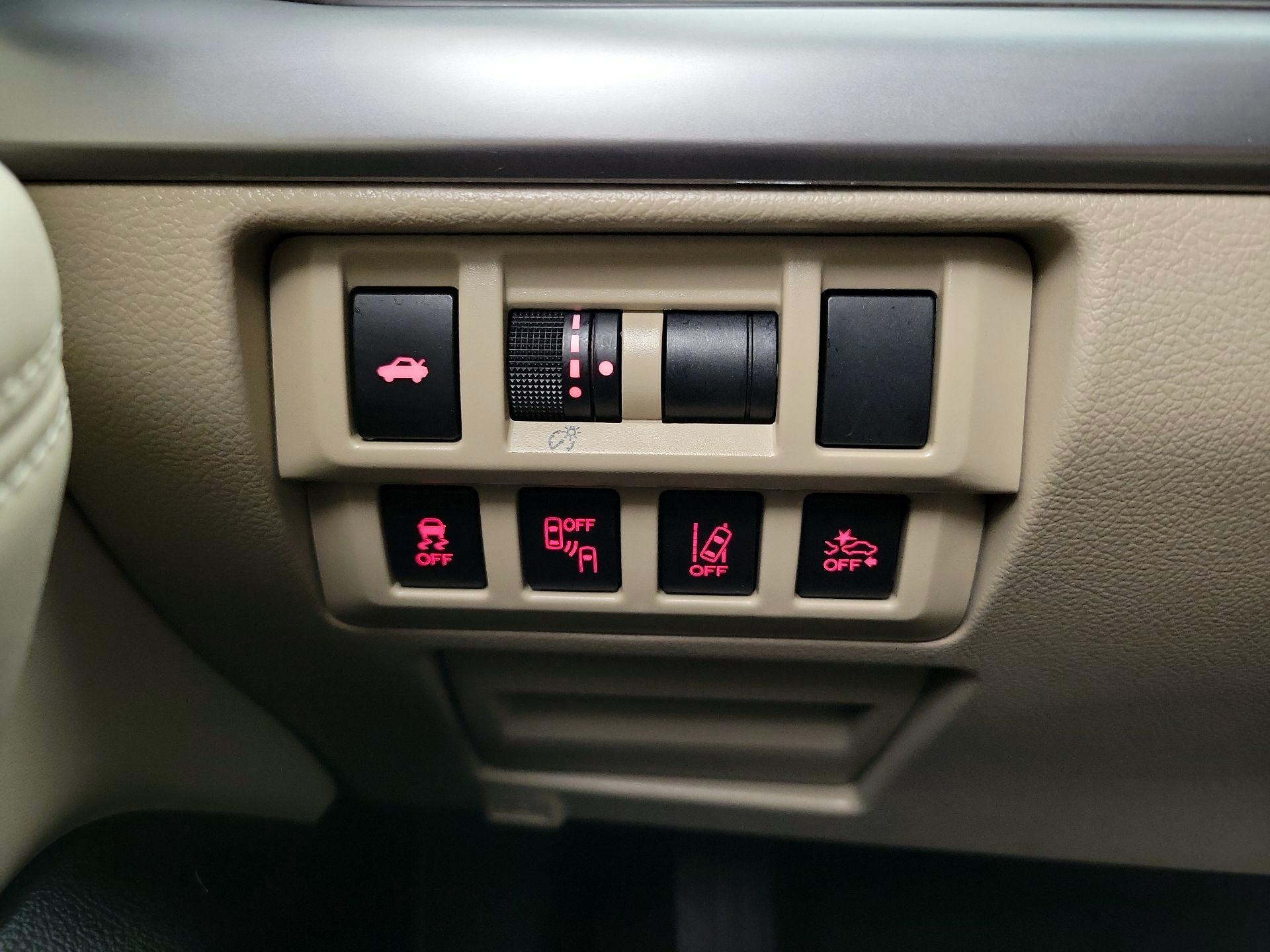 Thumbnail: 2018 Subaru Legacy - 13