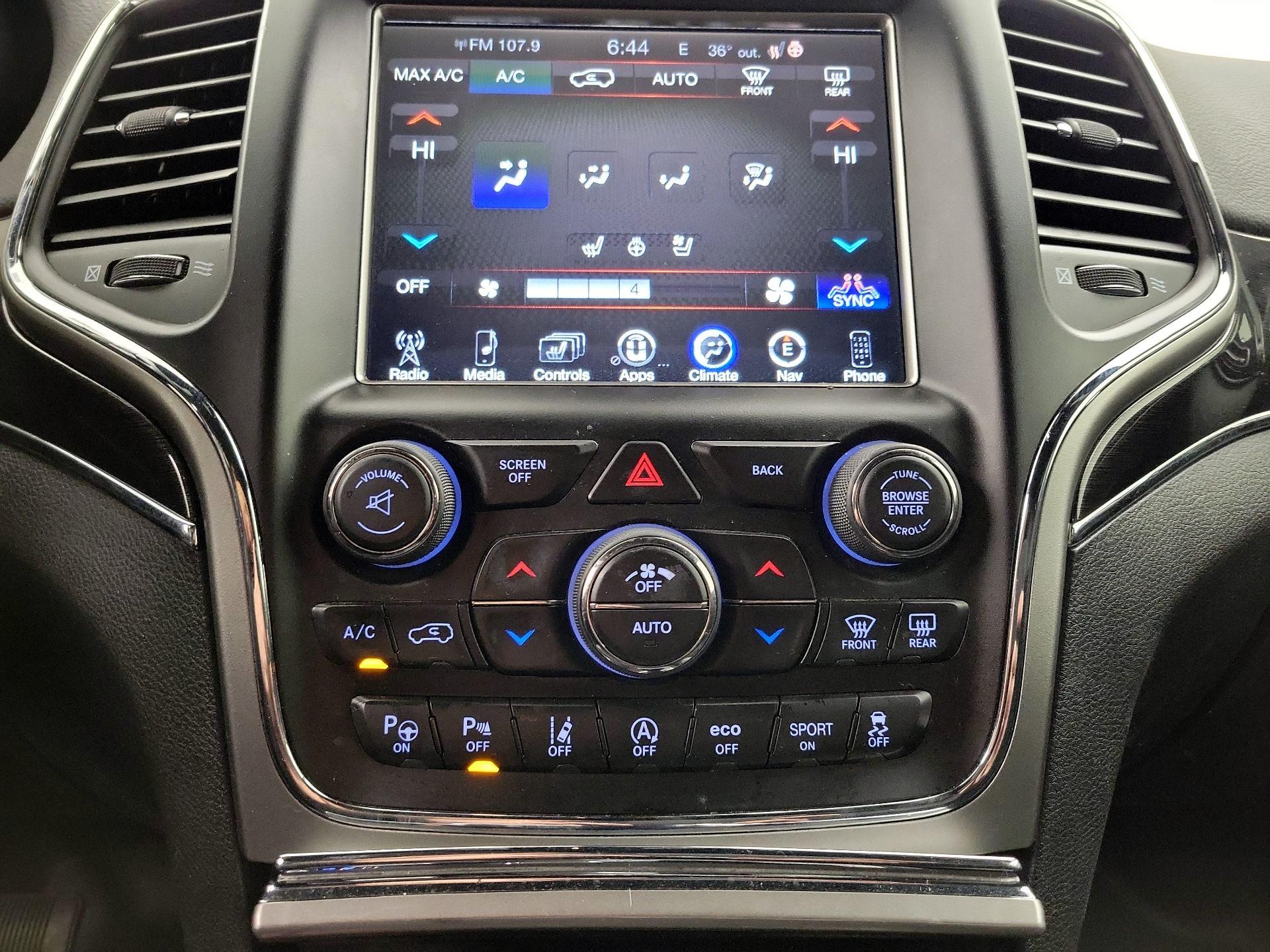 Thumbnail: 2017 Jeep Grand Cherokee - 16