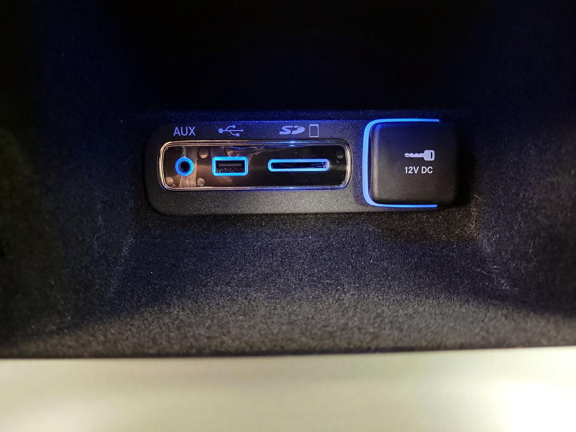 Thumbnail: 2017 Jeep Grand Cherokee - 18