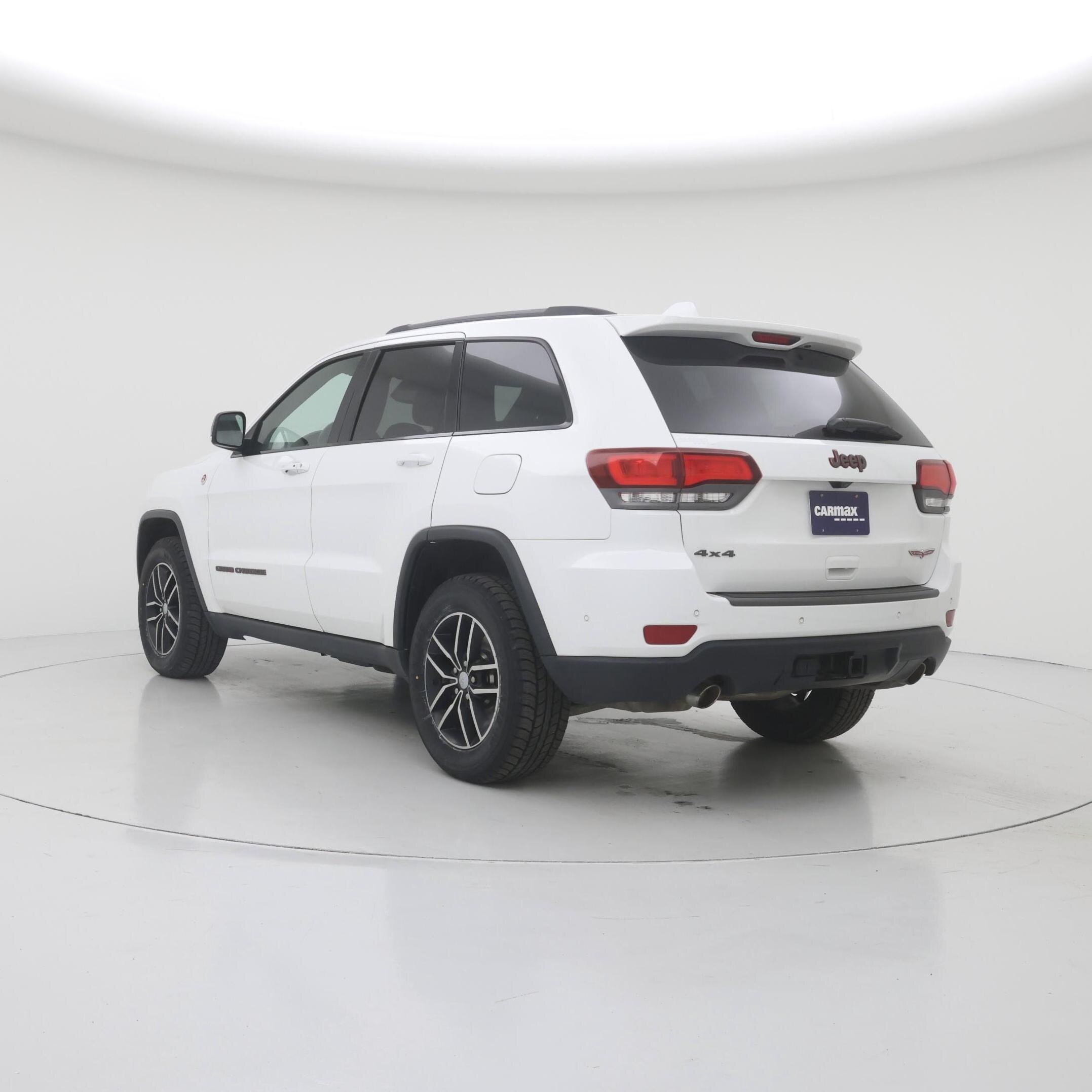 Thumbnail: 2017 Jeep Grand Cherokee - 2