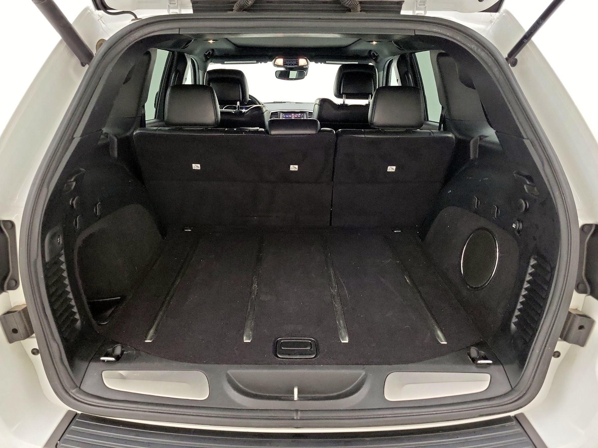 Thumbnail: 2017 Jeep Grand Cherokee - 20