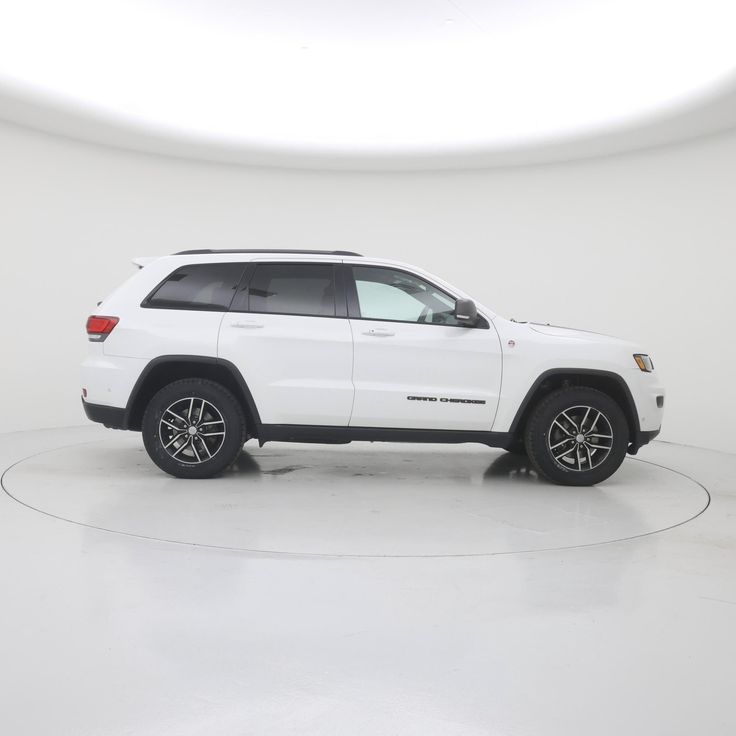Thumbnail: 2017 Jeep Grand Cherokee - 7