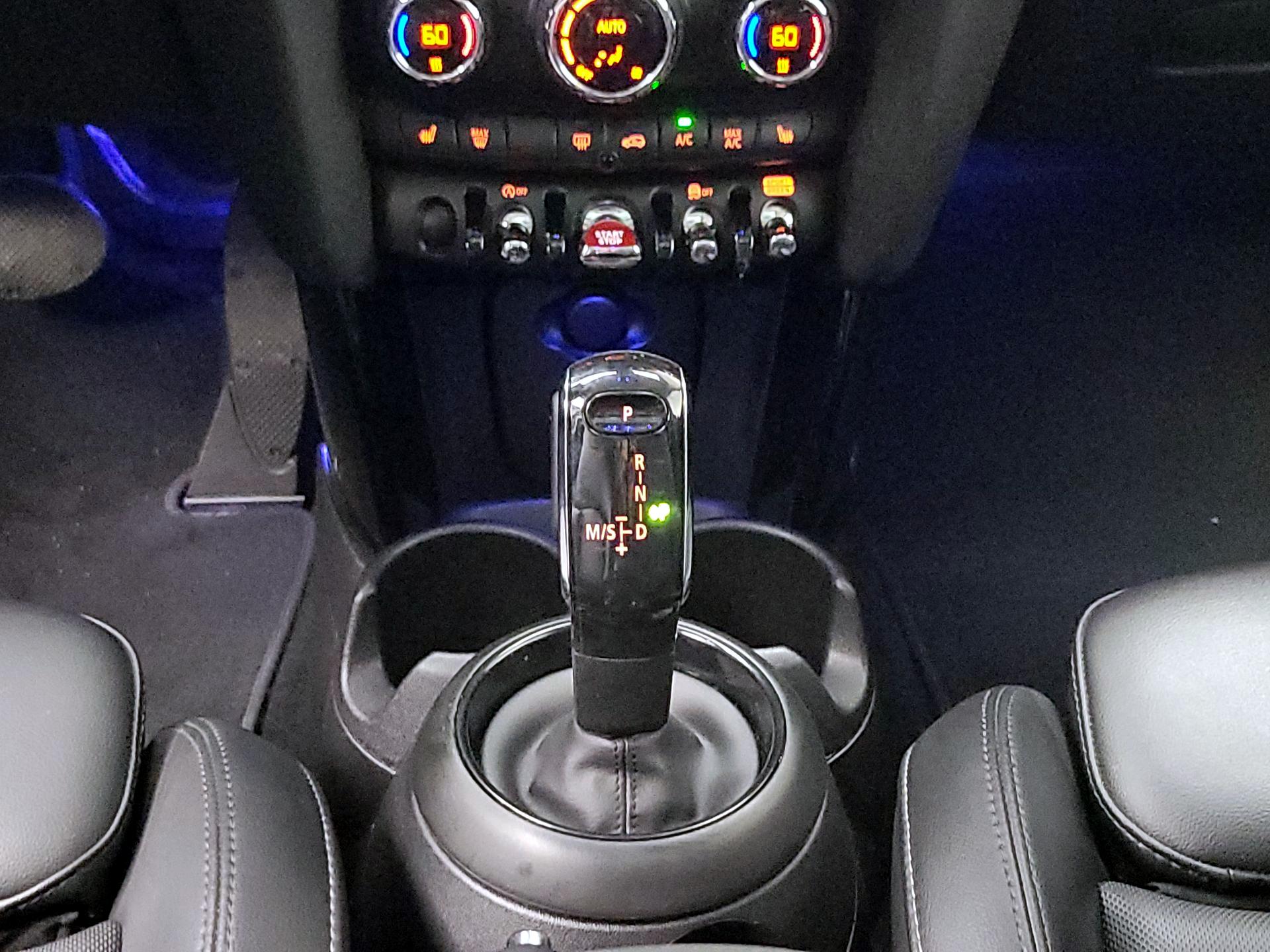 Thumbnail: 2022 MINI Cooper Hardtop - 18